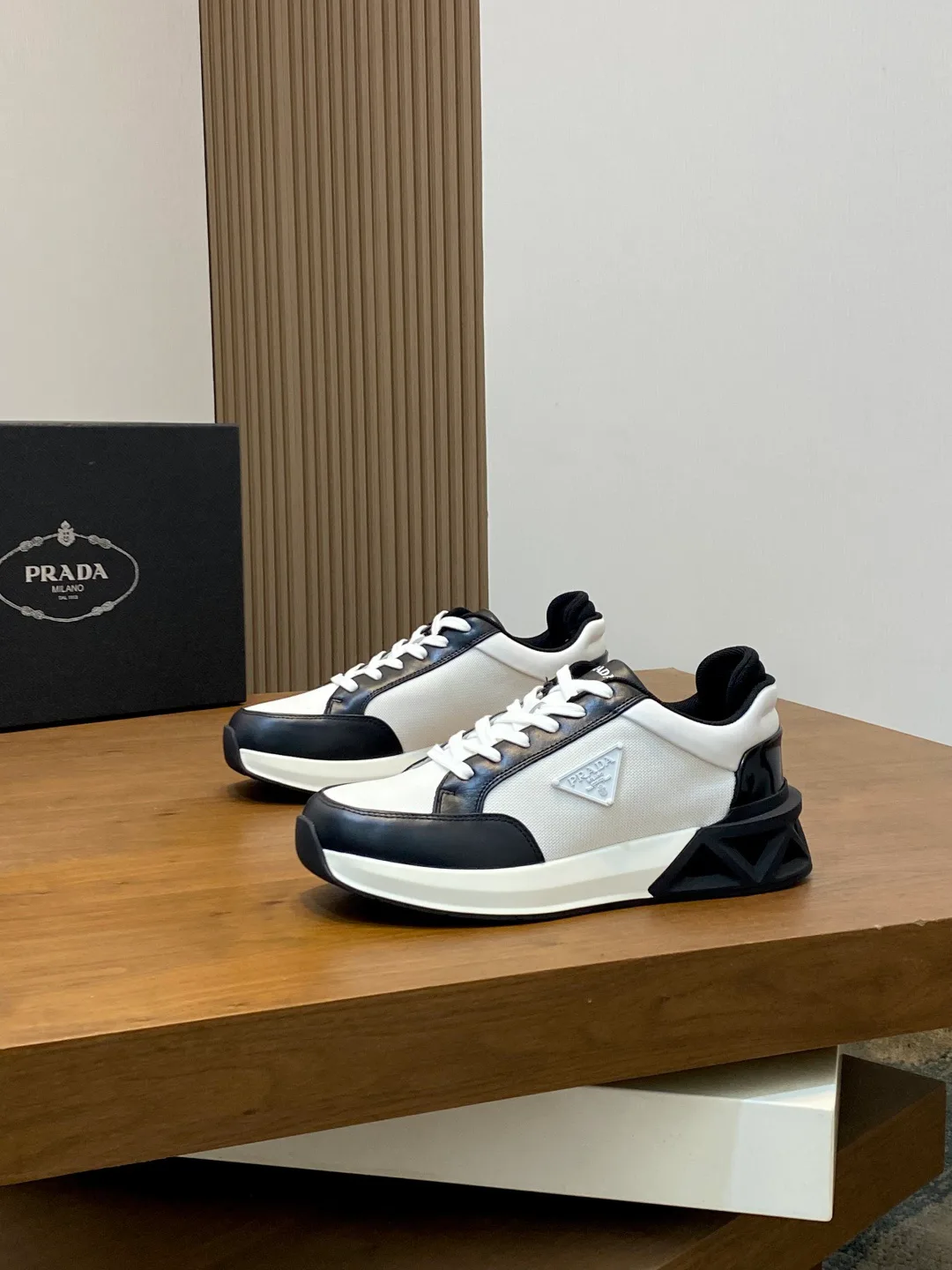 Кроссовки Мужские Prada 18116626