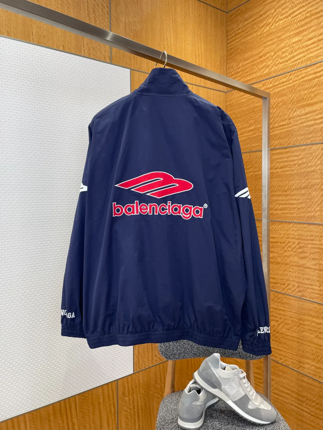 Куртки И Пуховики Мужские Balenciaga 11131847
