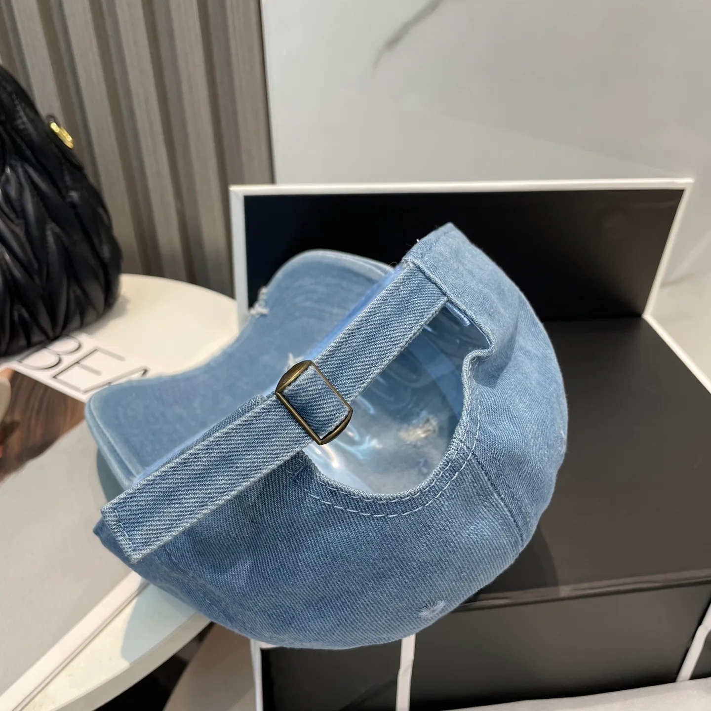 Головные Уборы Balenciaga 10880