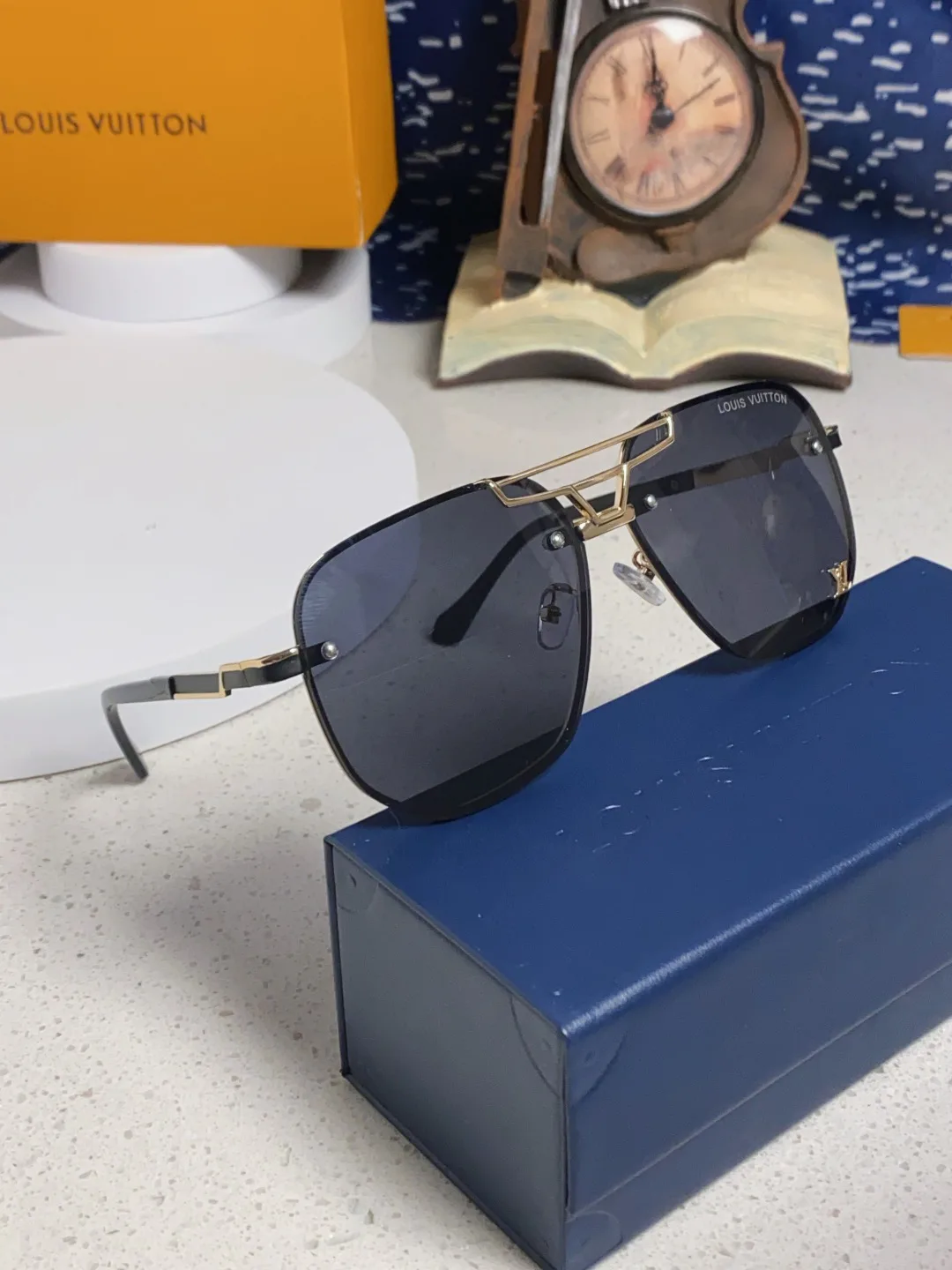 Очки Louis Vuitton 13135673