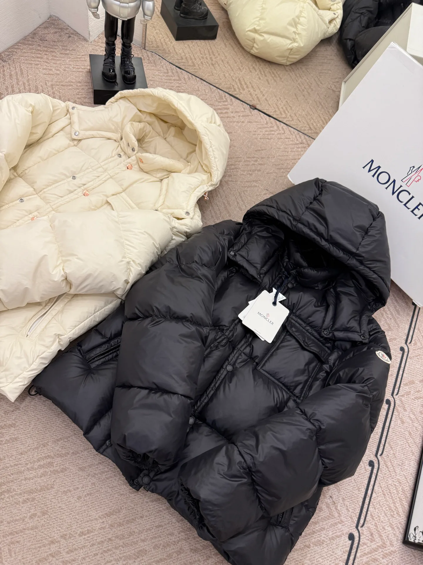 Куртки И Пуховики Женские Moncler 19768500