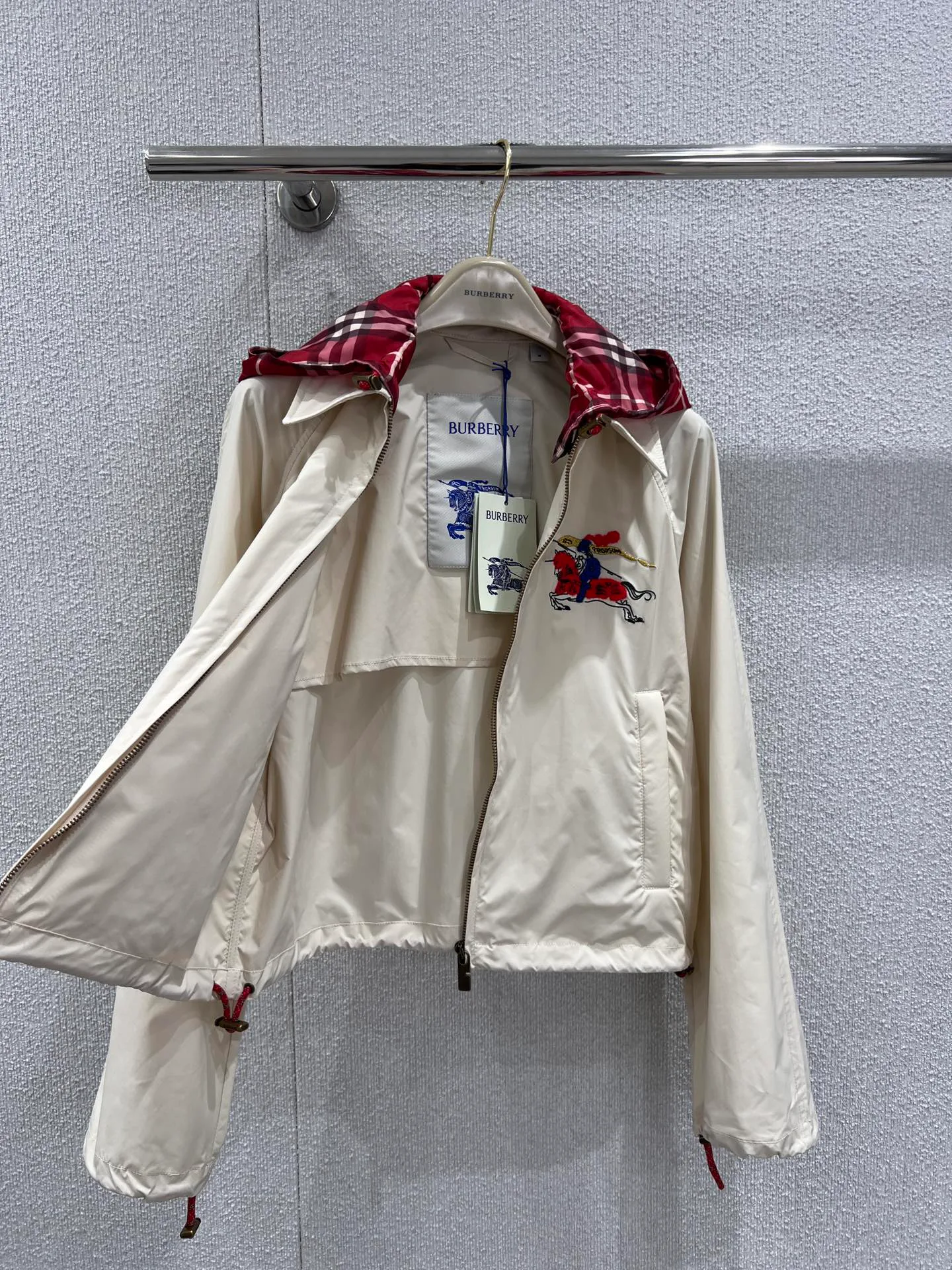 Куртки И Пуховики Женские Burberry 5929332