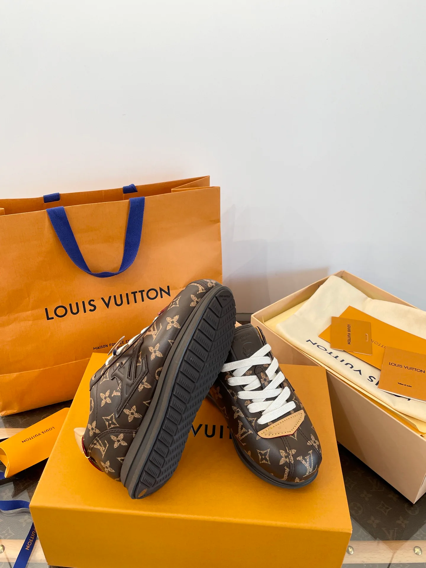 Кроссовки Женские Louis Vuitton 583316