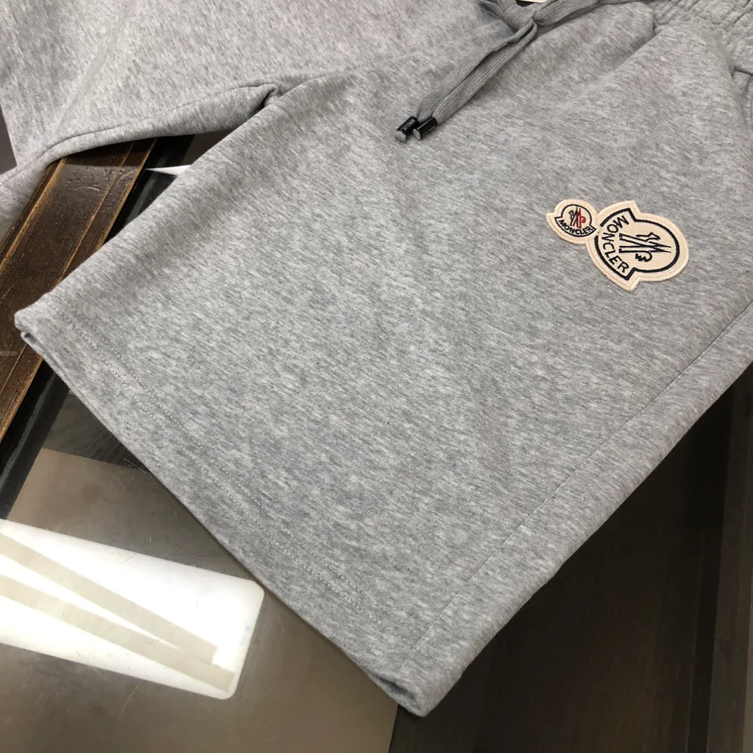 Шорты Женские Moncler 11615947