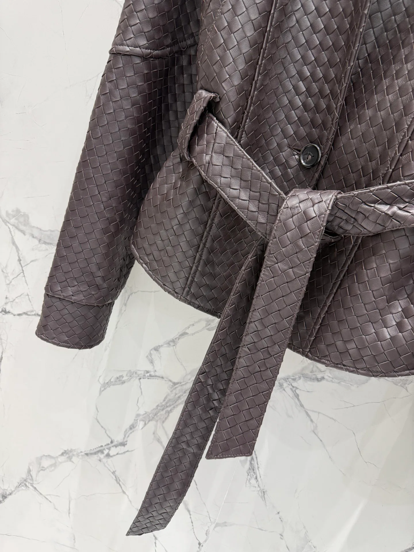 Кожаные Куртки И Дублёнки Женские Bottega Veneta 18083011