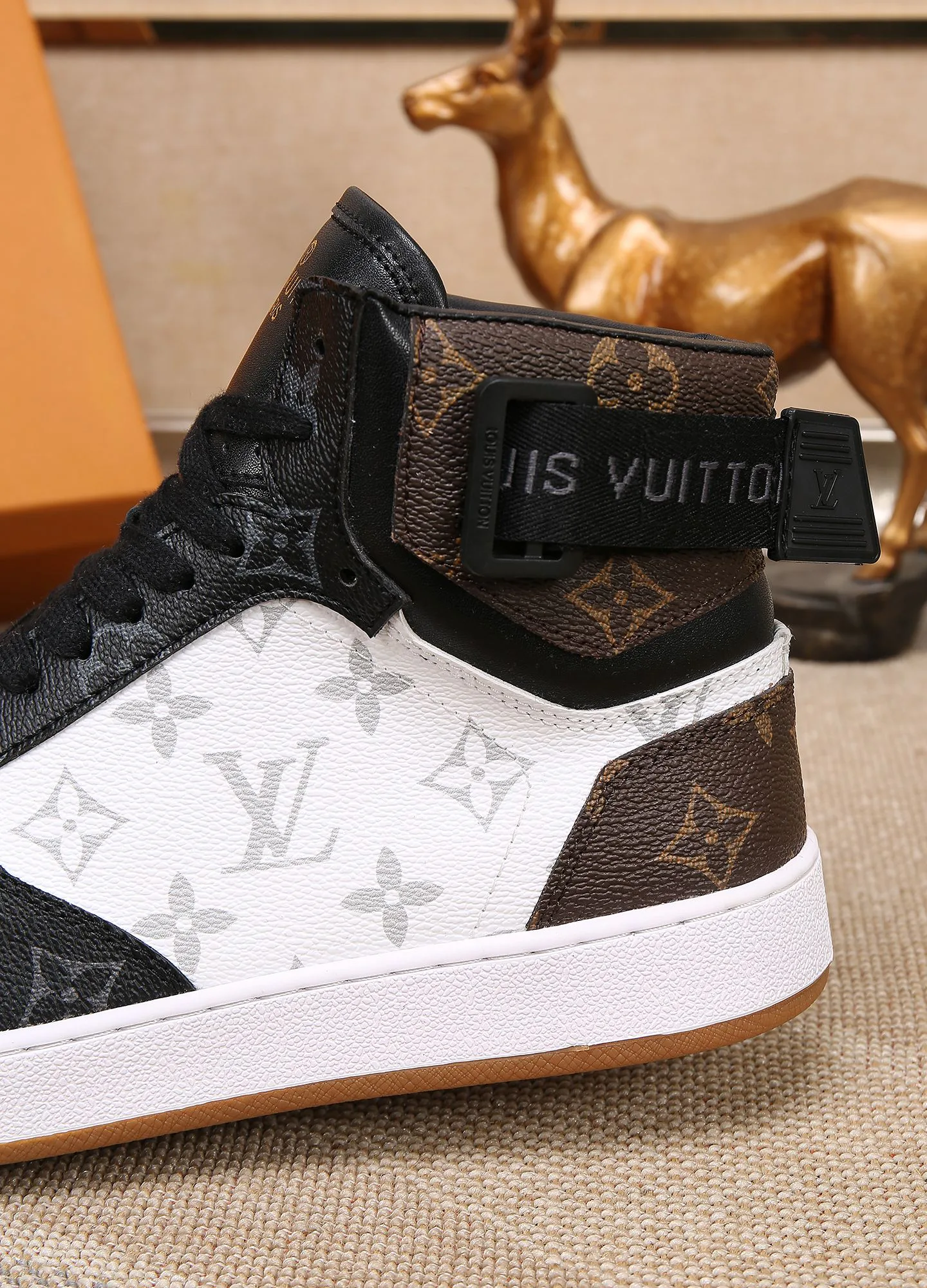 Кроссовки Мужские Louis Vuitton 438127