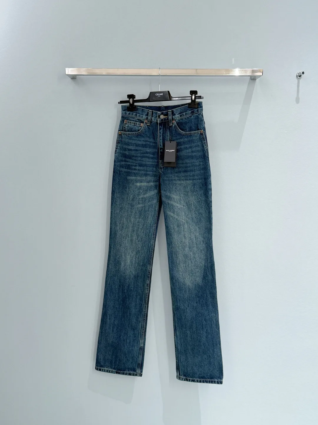 Джинсы Женские Saint Laurent 10433203