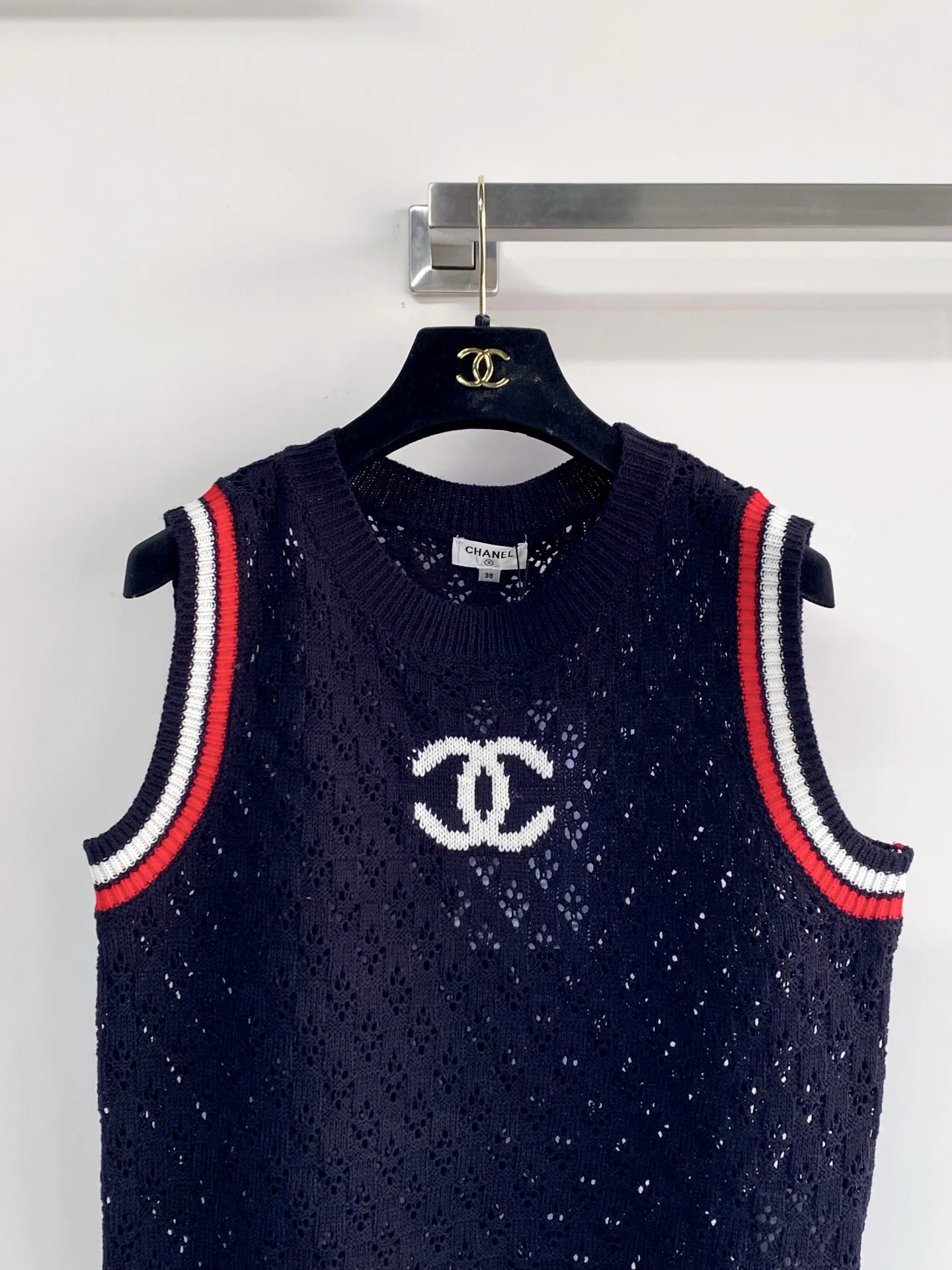 Жилеты Женские Chanel 11397878