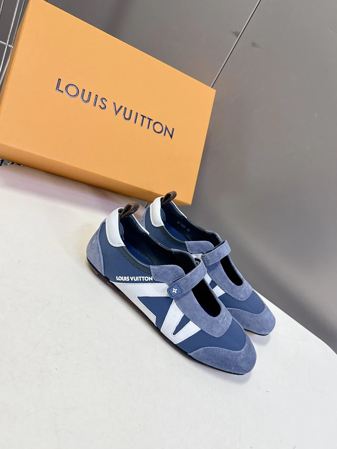 Балетки Женские Louis Vuitton 11152718