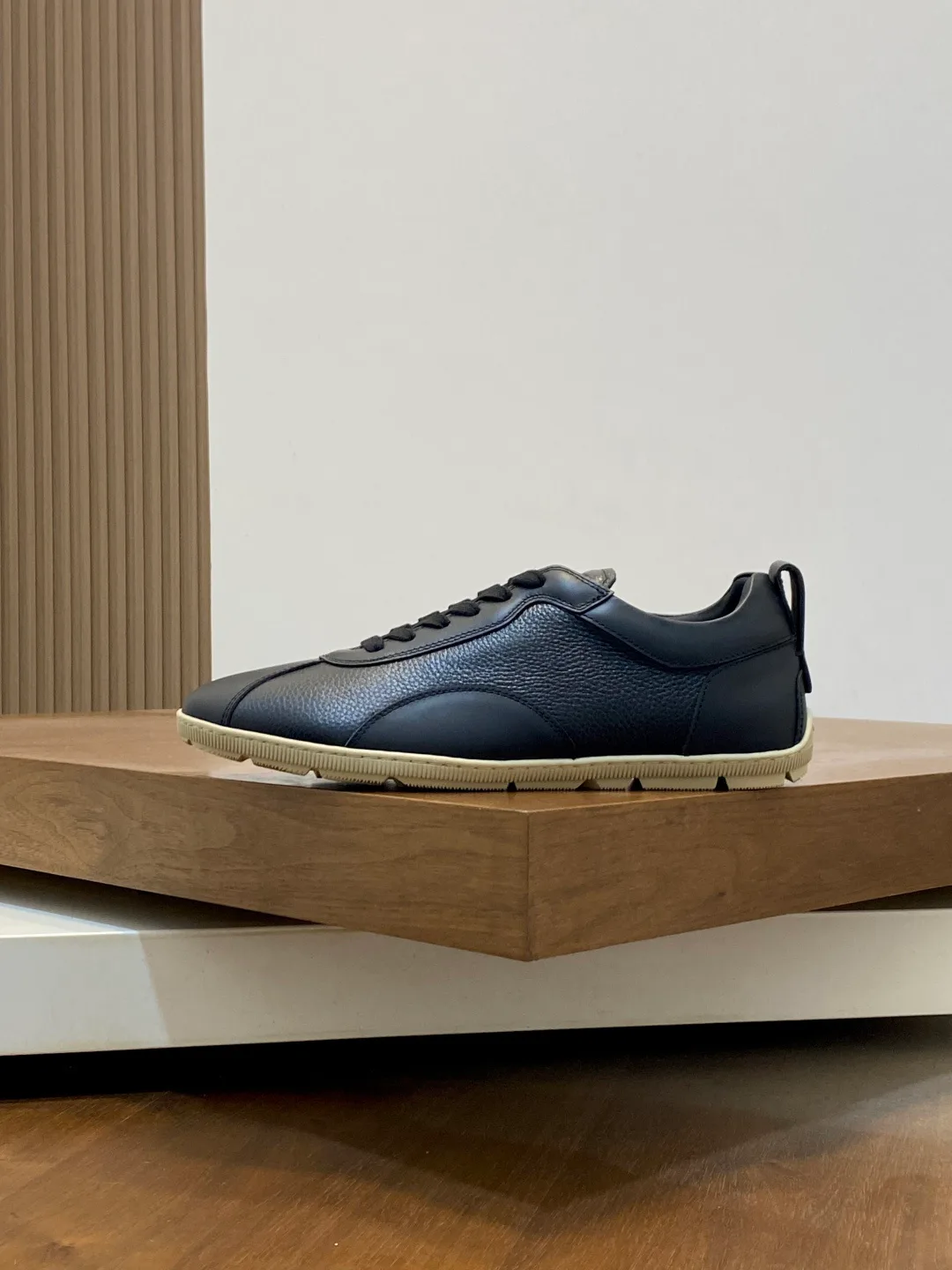 Кроссовки Мужские Armani 13136113