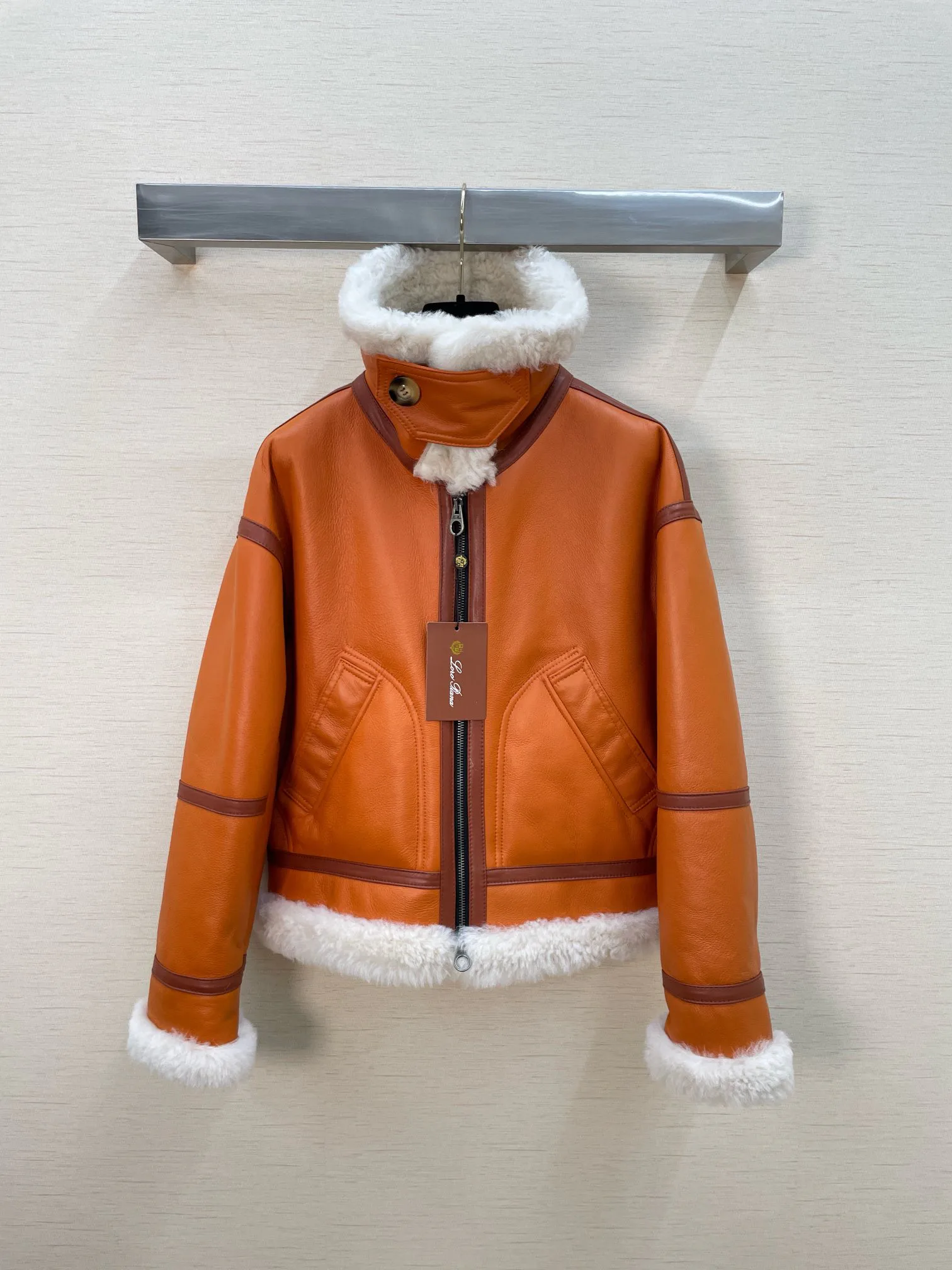 Кожаные Куртки И Дублёнки Женские Loro Piana 19684878