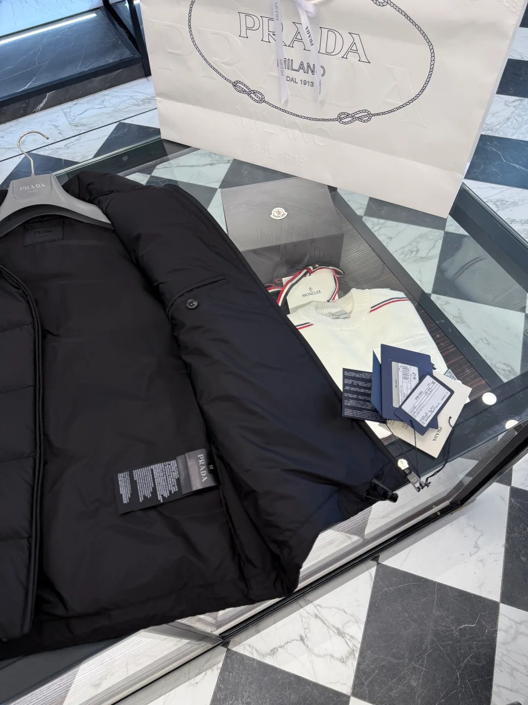 Жилеты Женские Prada 18007678