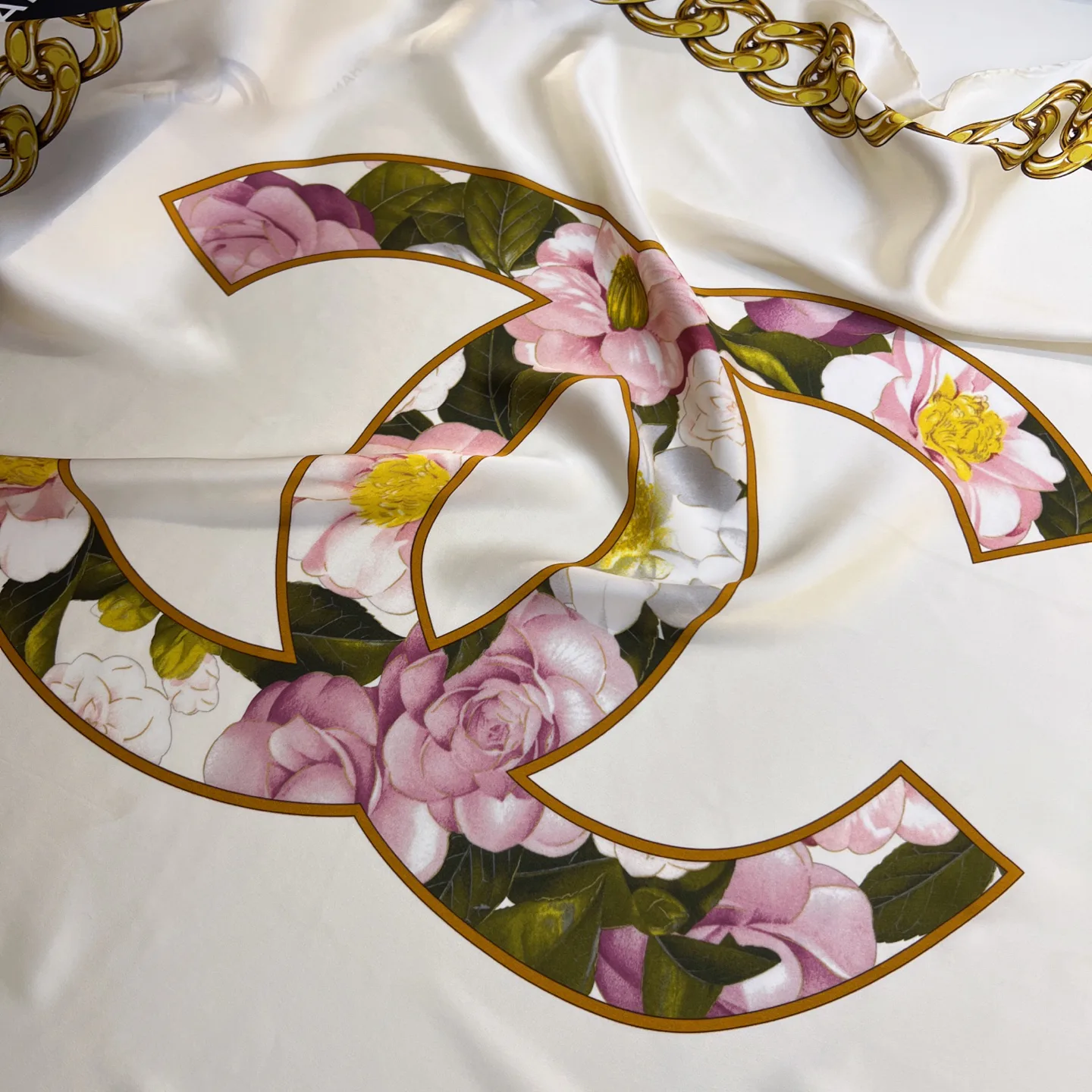 Платки Chanel 11561056