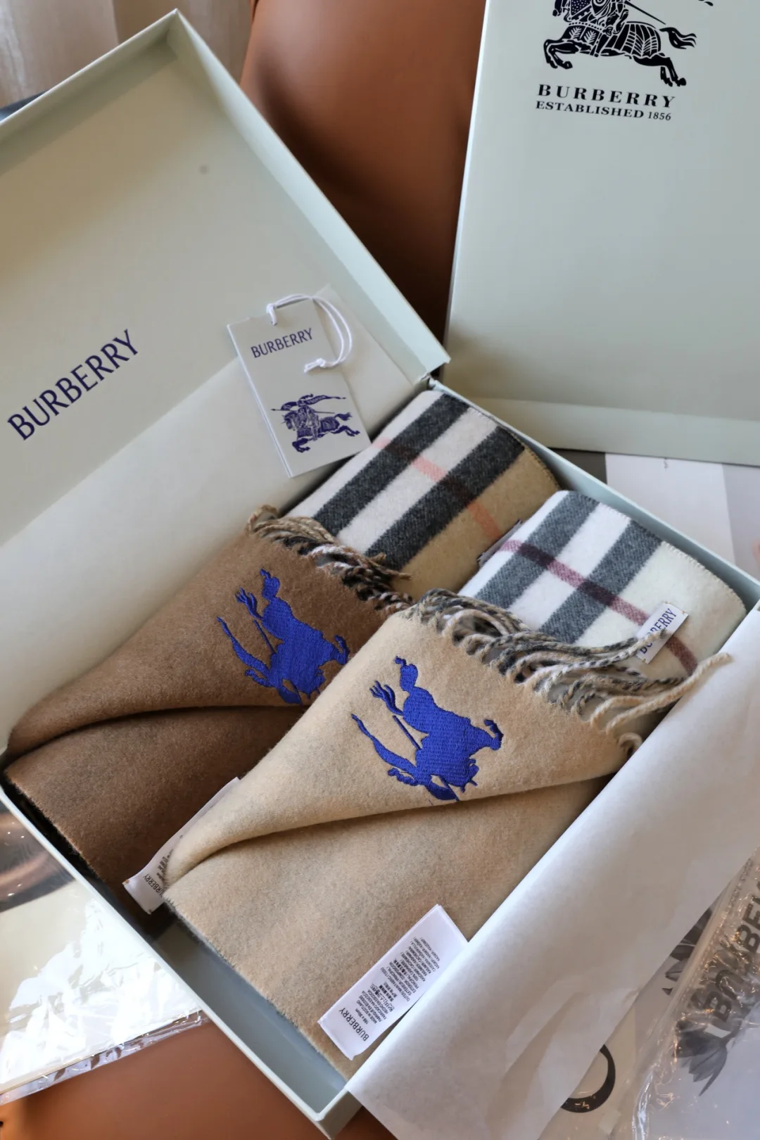 Шарфы Burberry 1641