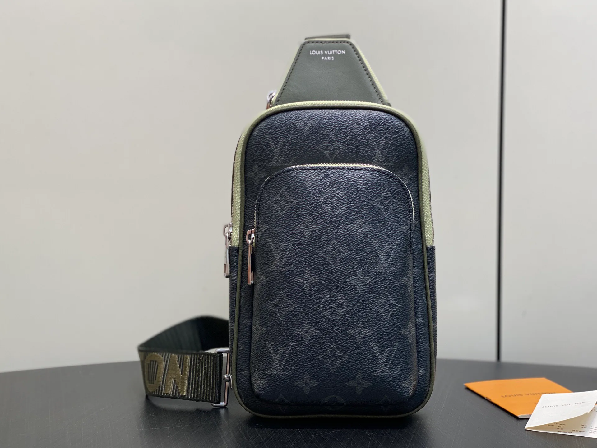 Сумки На Ремне Женские Louis Vuitton 17548262