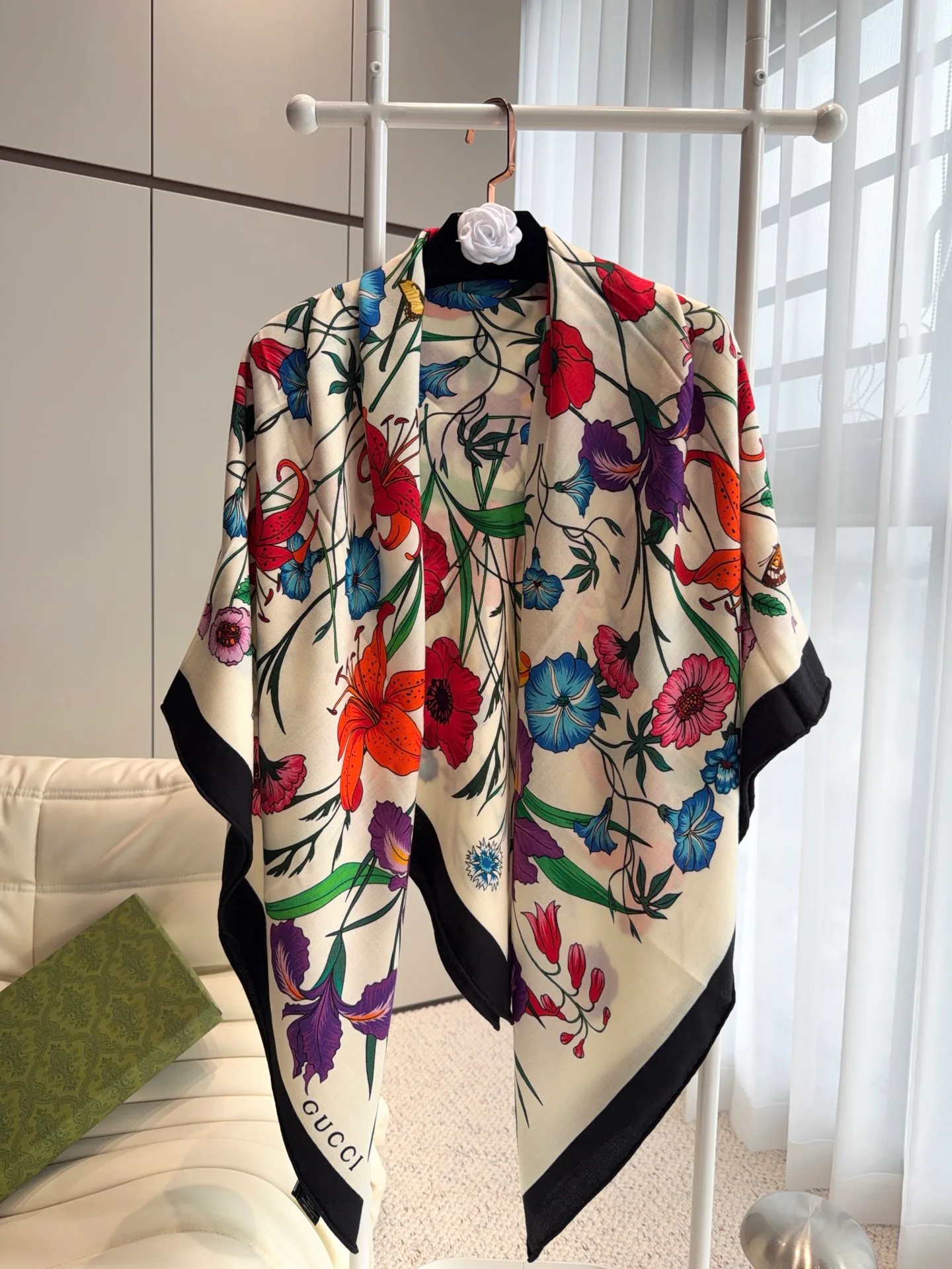 Платки Gucci 18322302