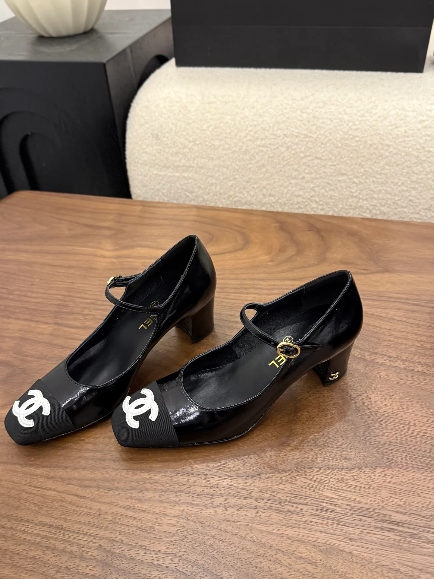 Туфли Женские Chanel 19583380