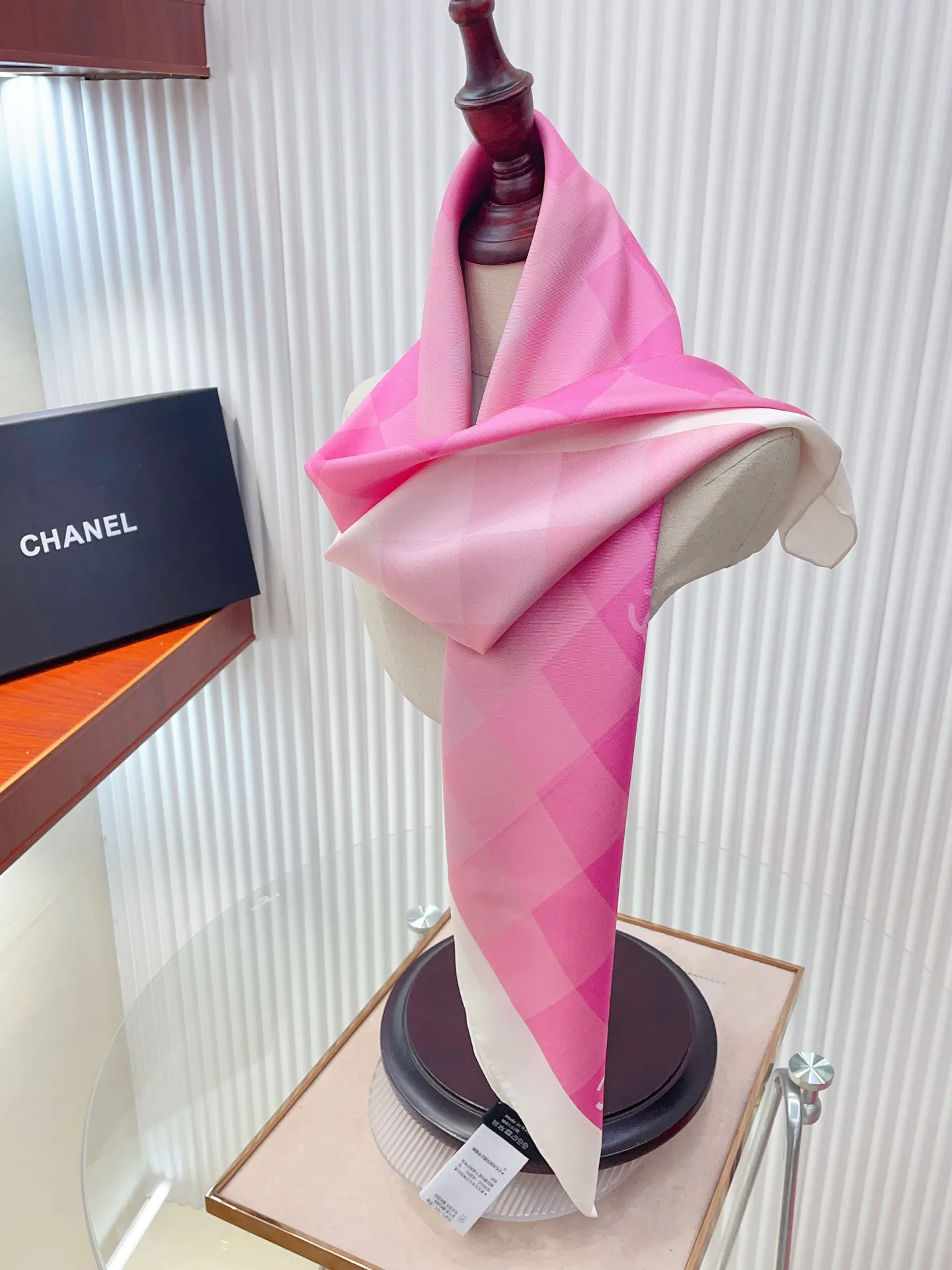 Платки Chanel 11362381