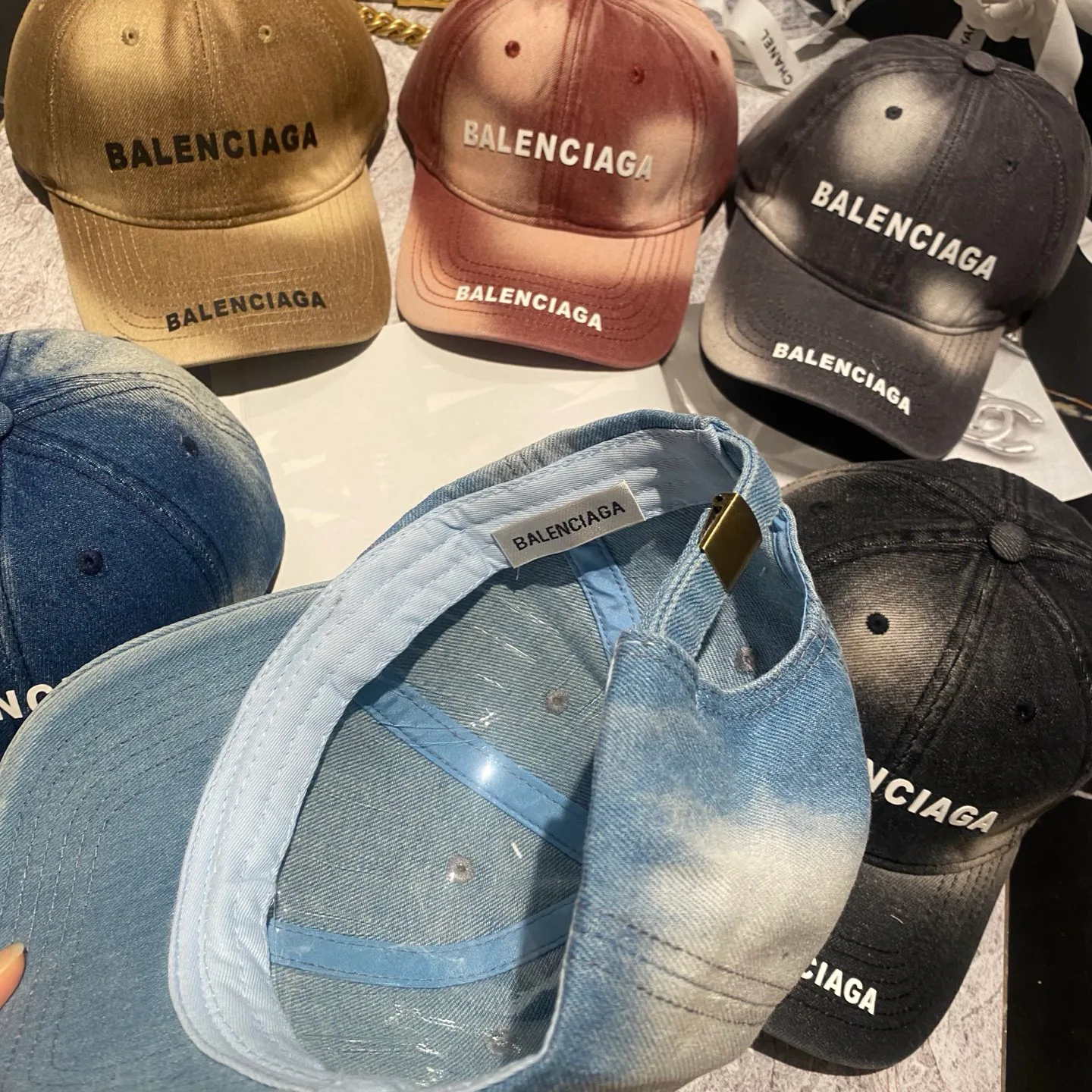 Головные Уборы Balenciaga 11478