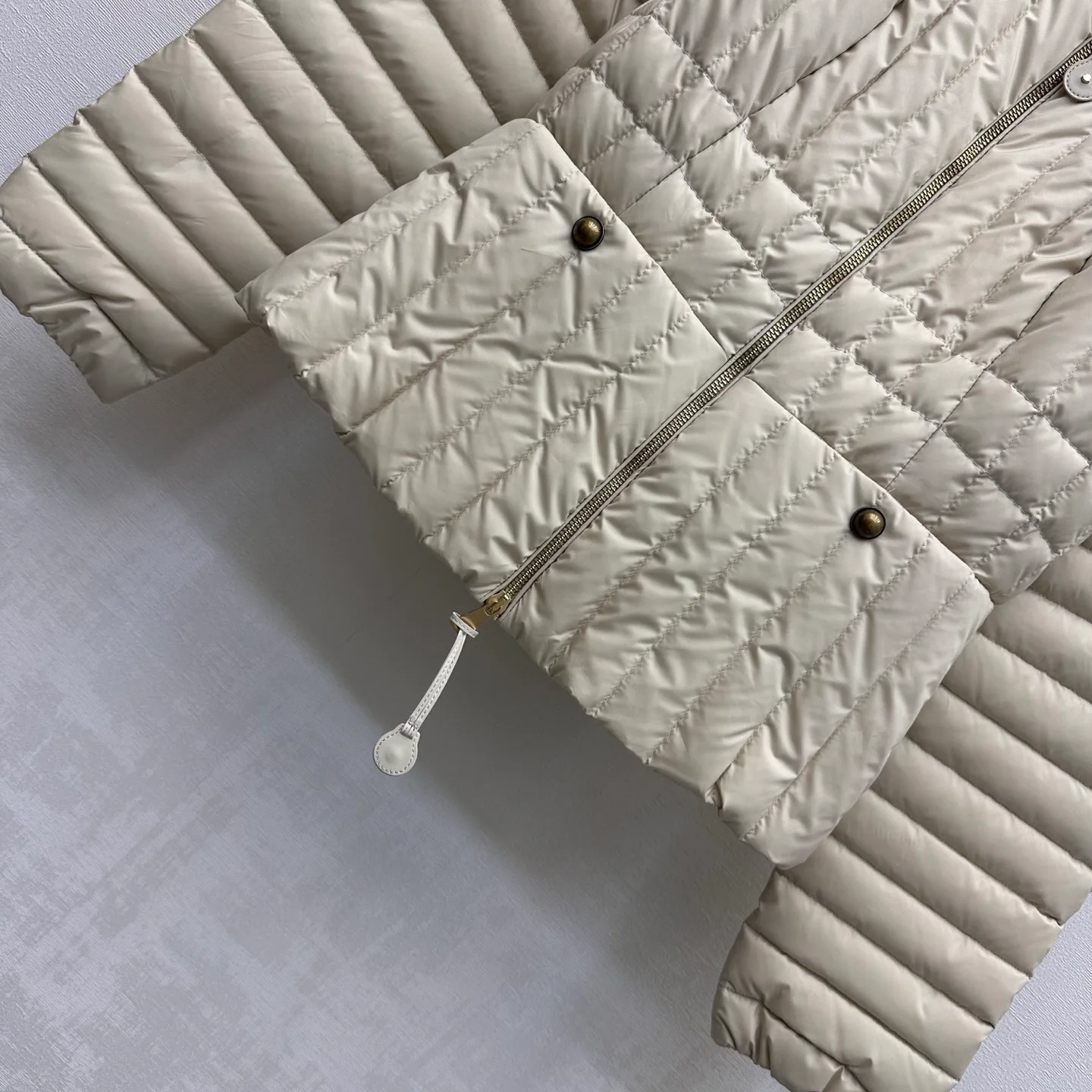 Куртки И Пуховики Женские Moncler 18432072