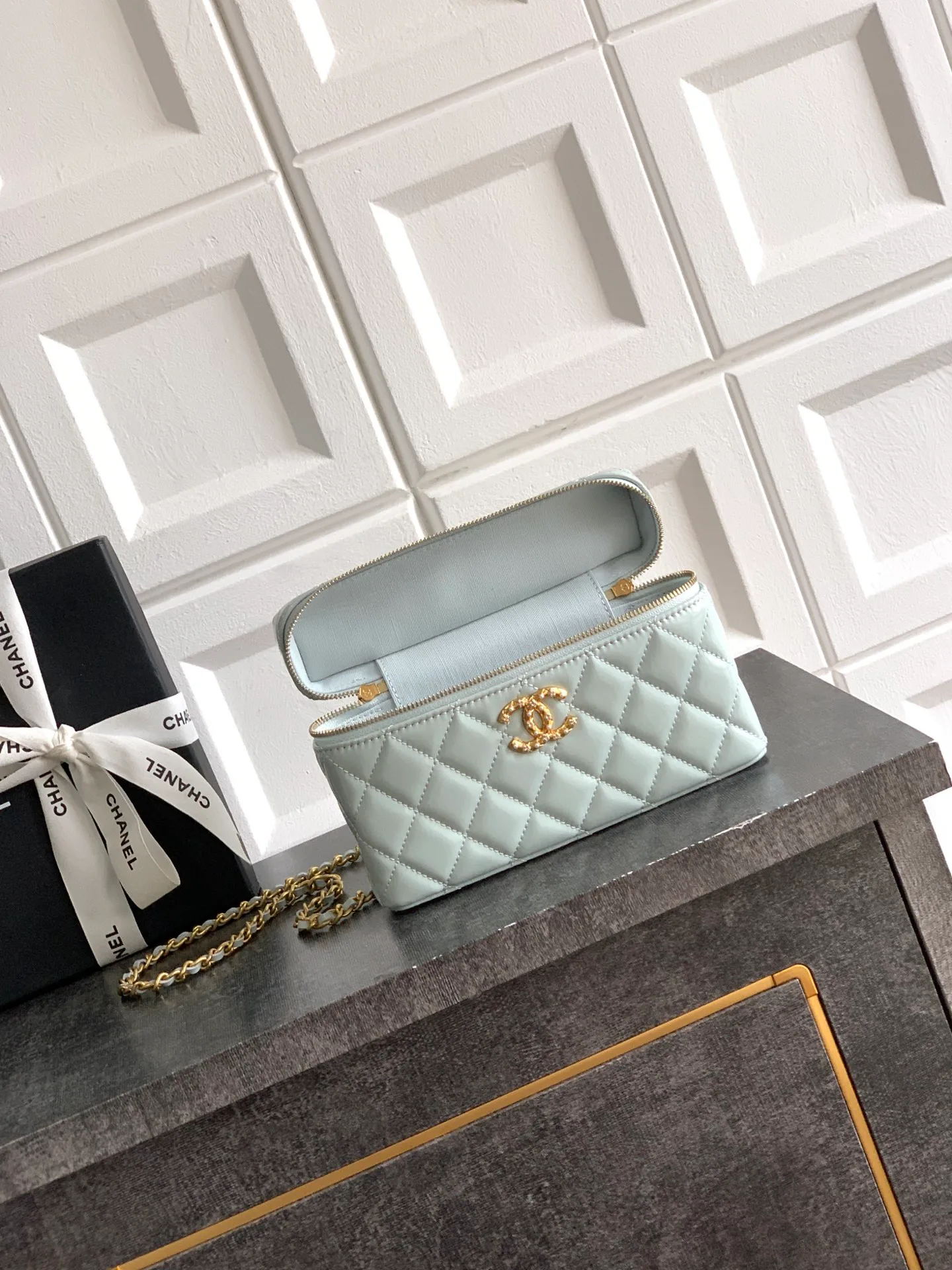 Классические Сумки Женские Chanel 12779045