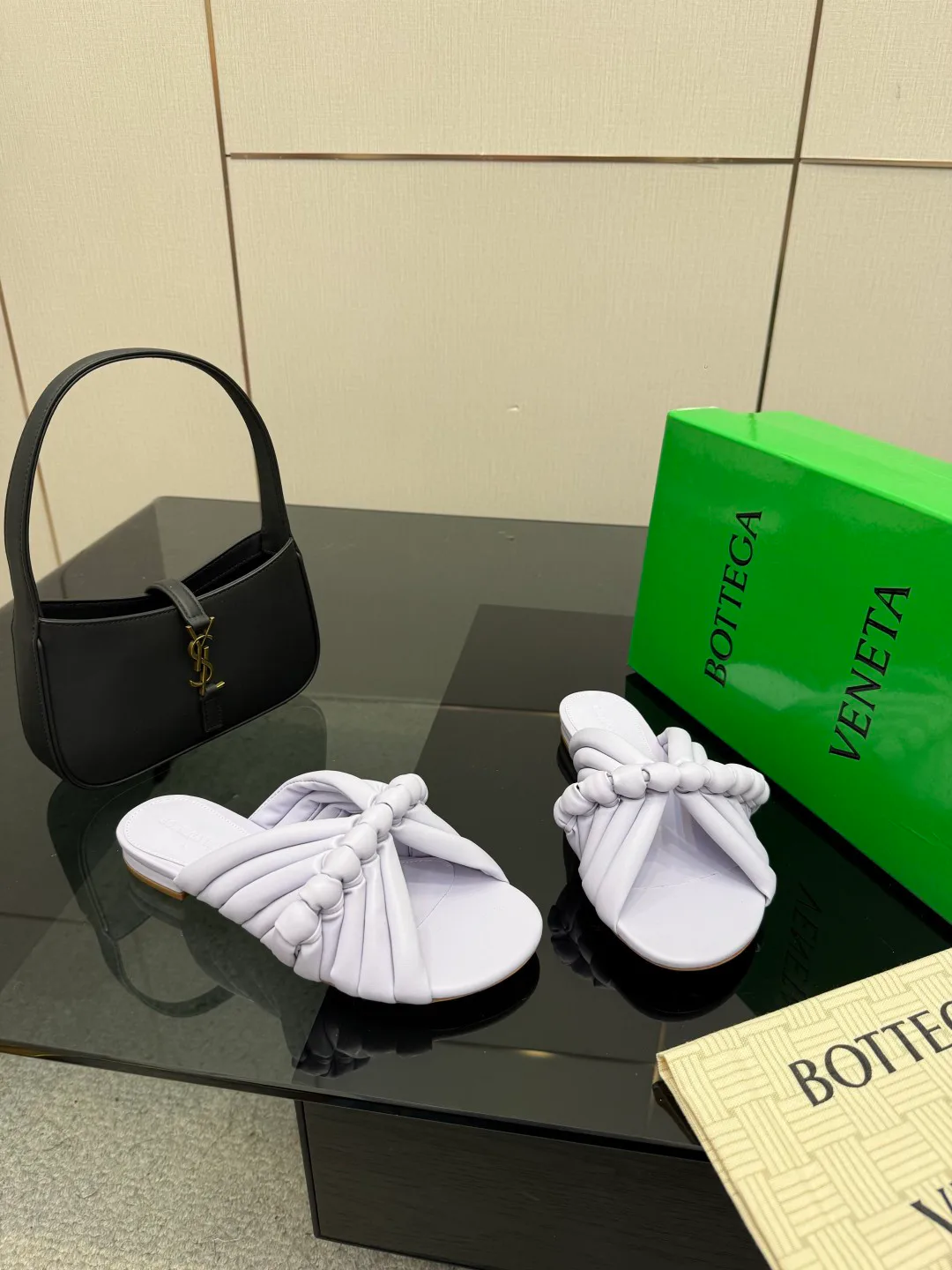 Шлепанцы Женские Bottega Veneta 9632684
