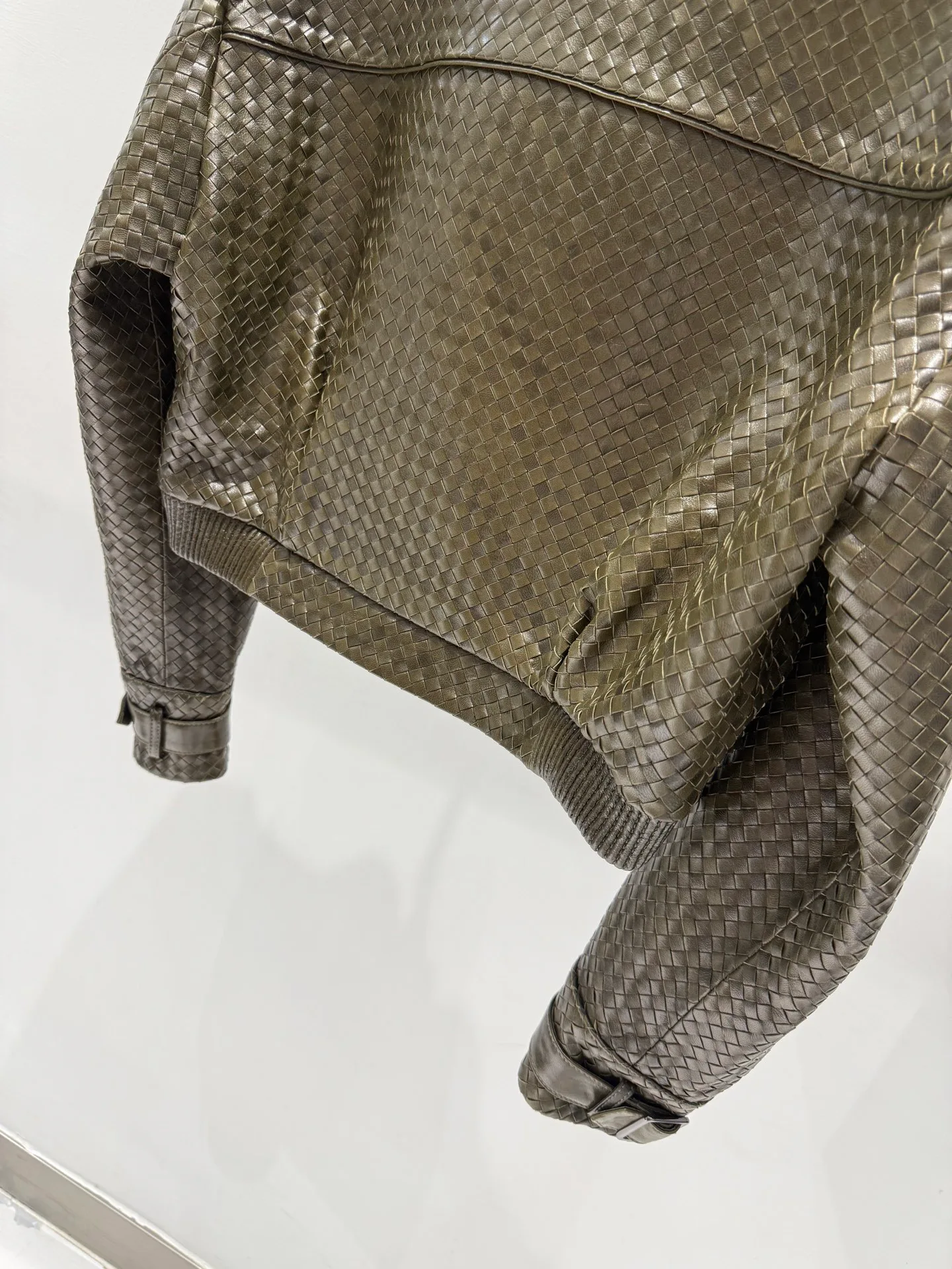 Кожаные Куртки И Дублёнки Женские Bottega Veneta 11759388