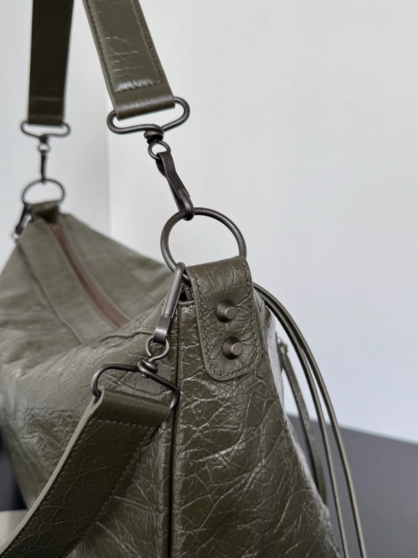 Сумки На Ремне Женские Balenciaga 11438220