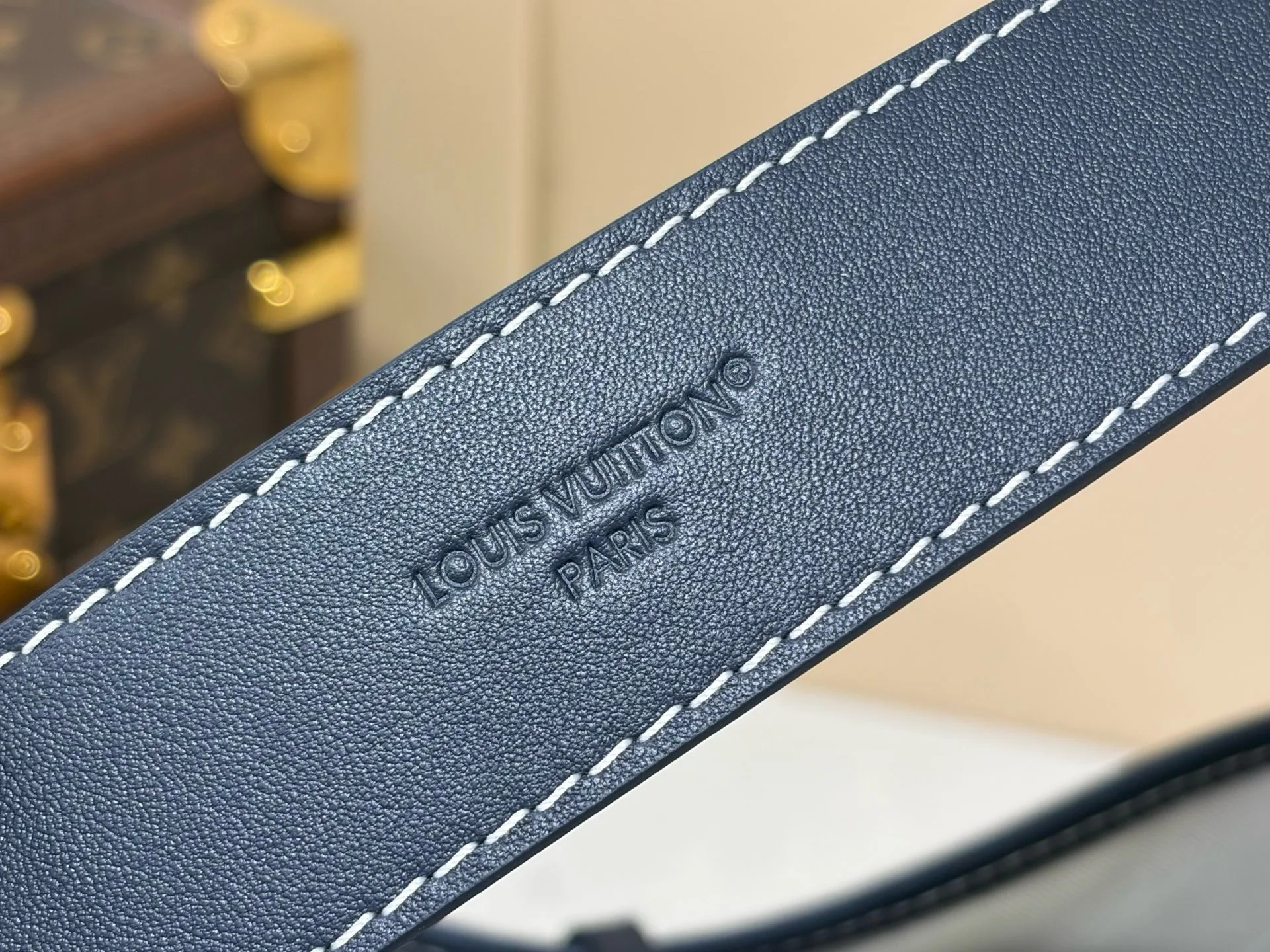 Классические Сумки Женские Louis Vuitton 18240324