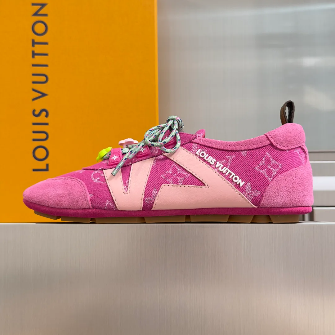 Кроссовки Женские Louis Vuitton 17780707