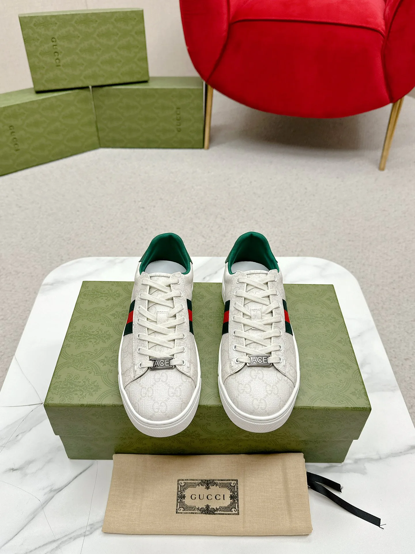 Кроссовки Женские Gucci 11550488