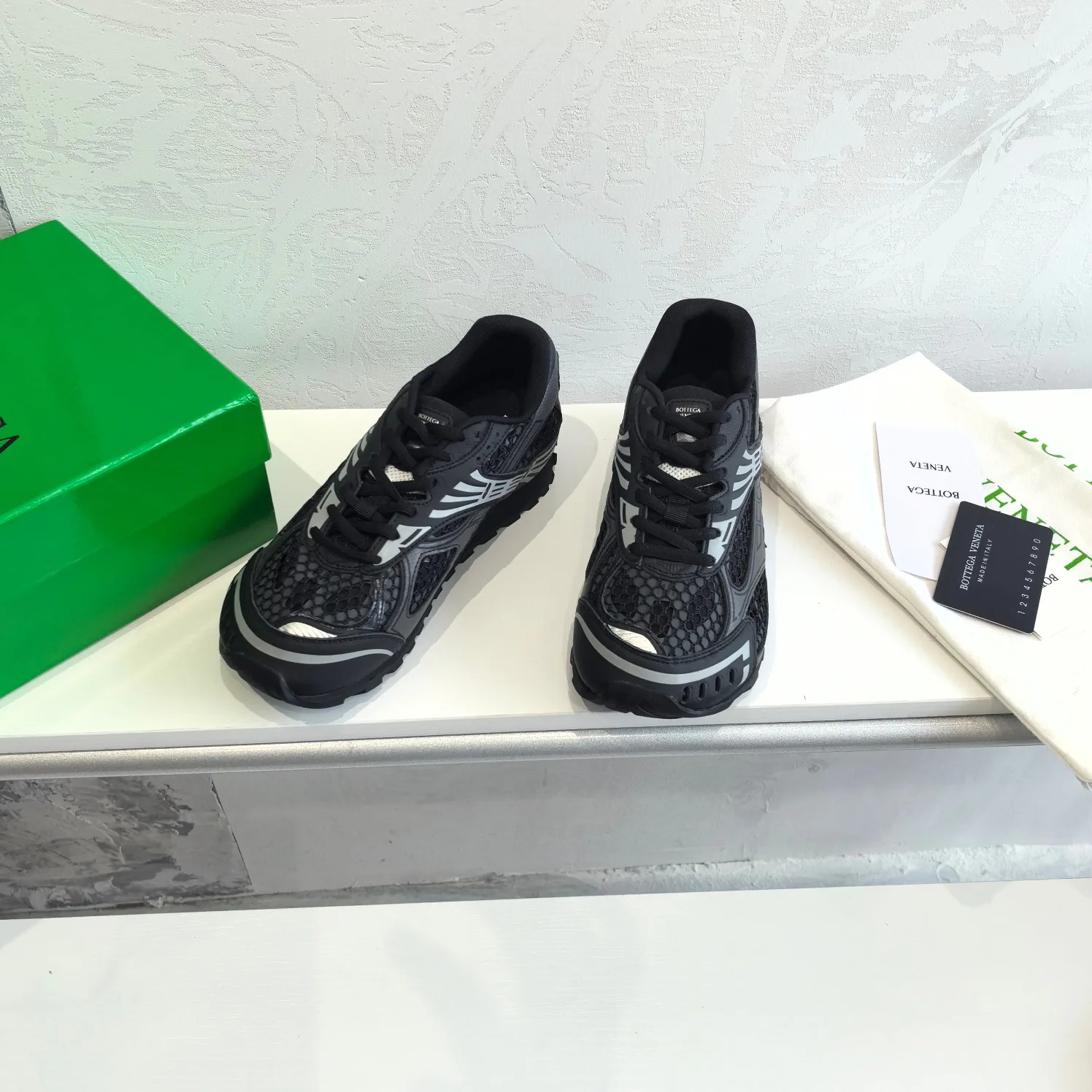 Кроссовки Женские Bottega Veneta 11677124