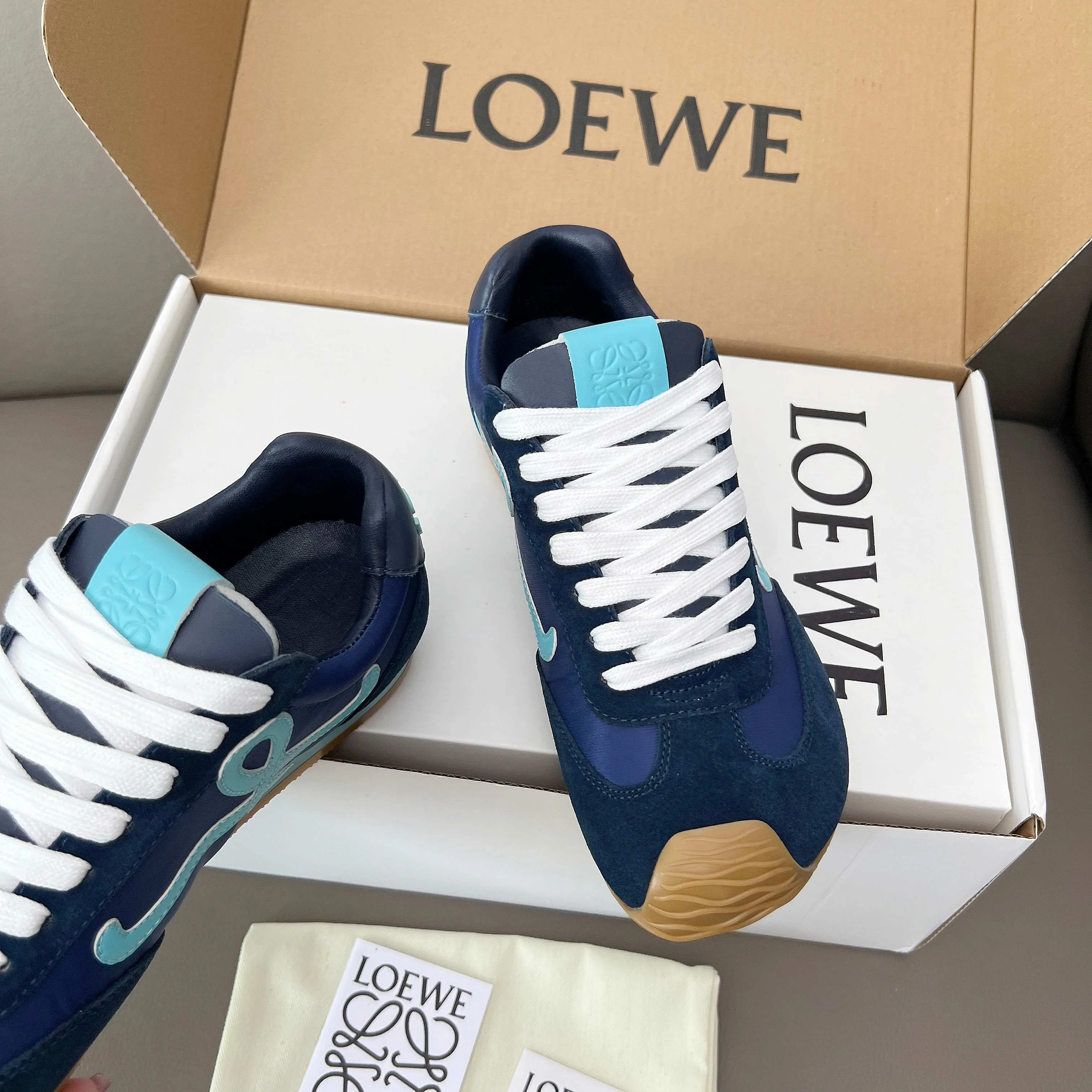 Кроссовки Женские Loewe 18011174