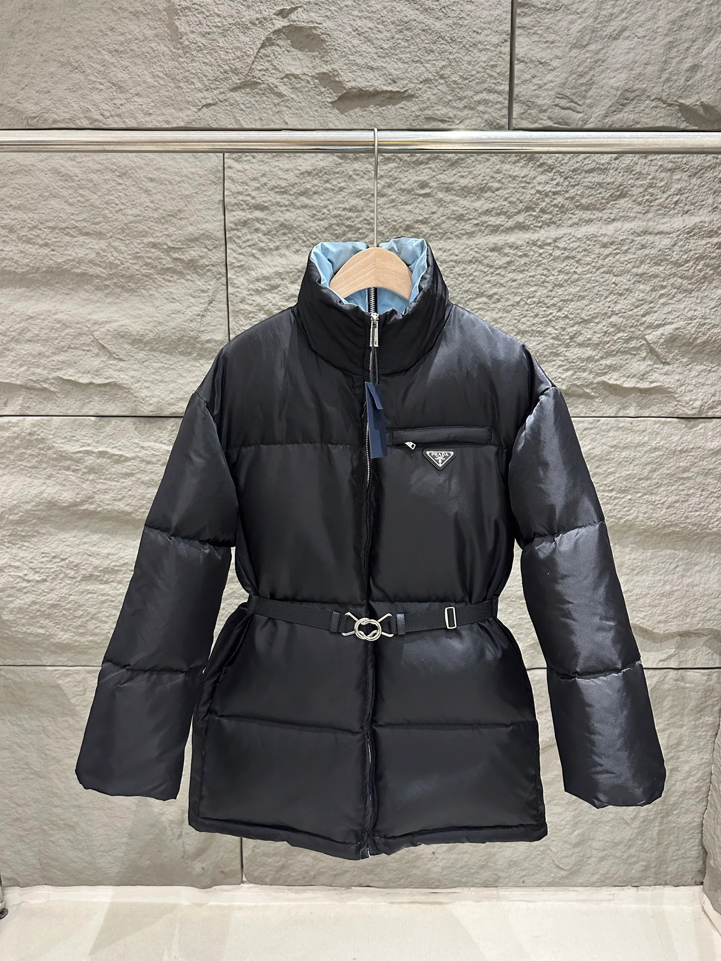 Куртки И Пуховики Женские Prada 18411262