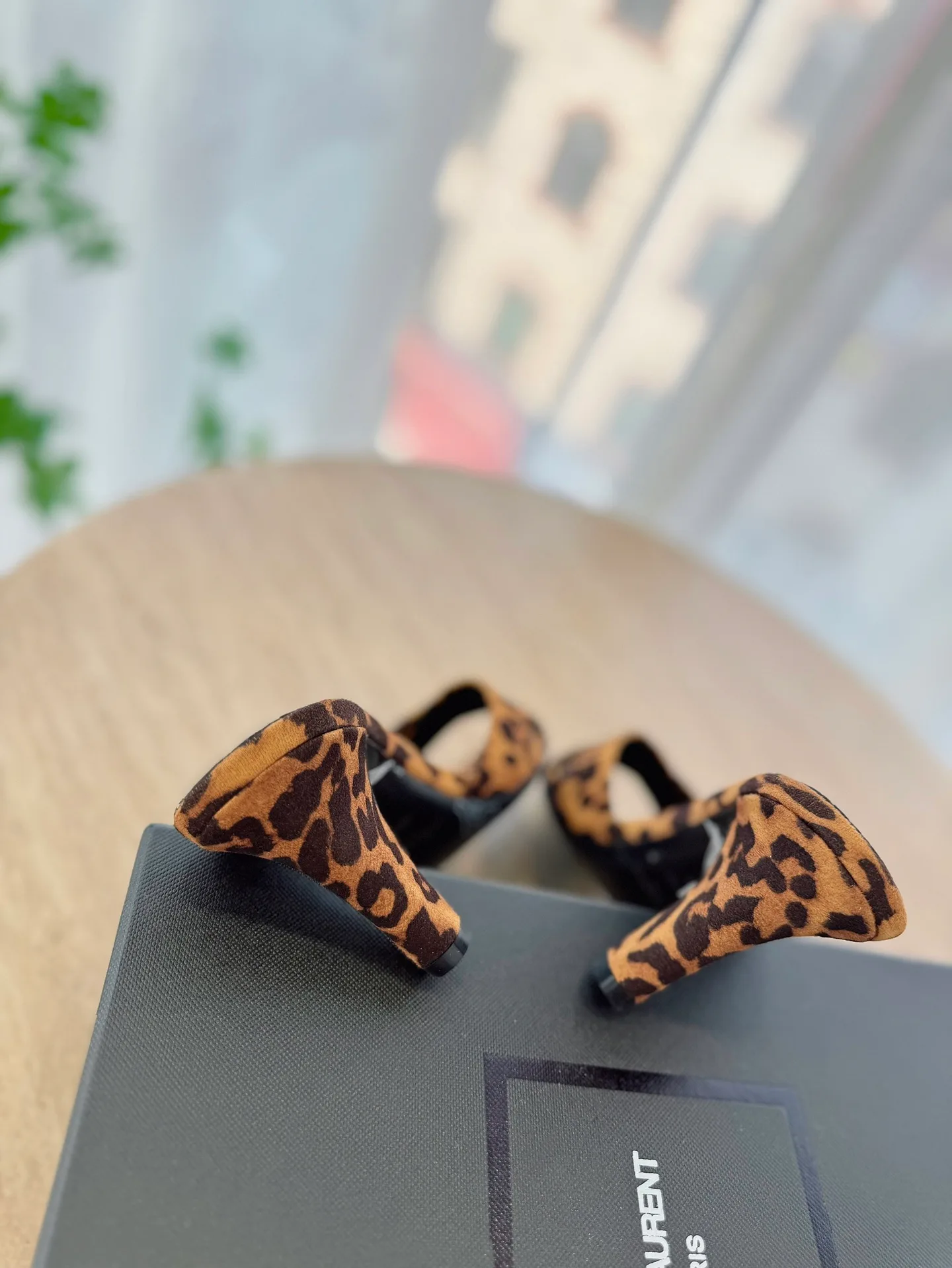 Босоножки Женские Saint Laurent 12815347