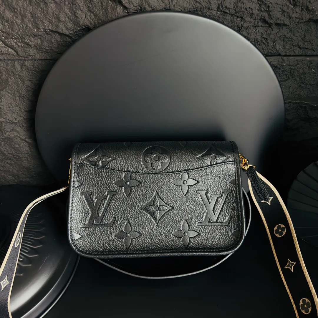 Сумки На Ремне Женские Louis Vuitton 923905