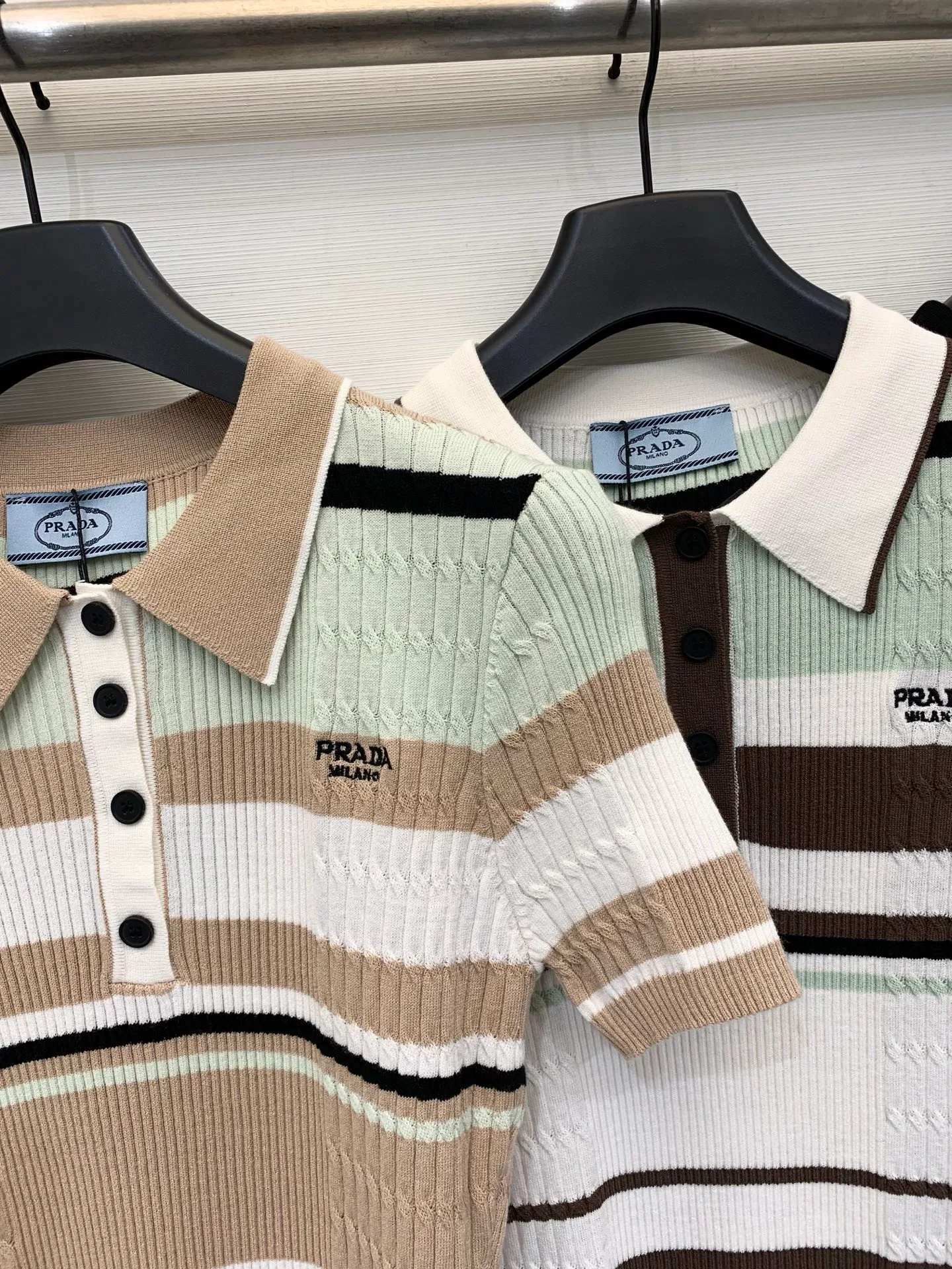 Футболки Женские Prada 13285374