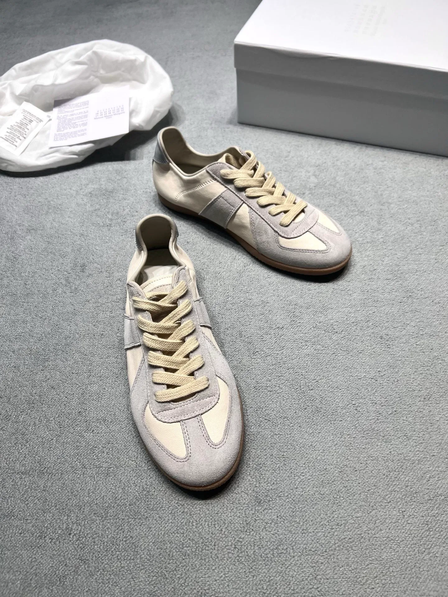 Кроссовки Женские Maison Margiela 18366871