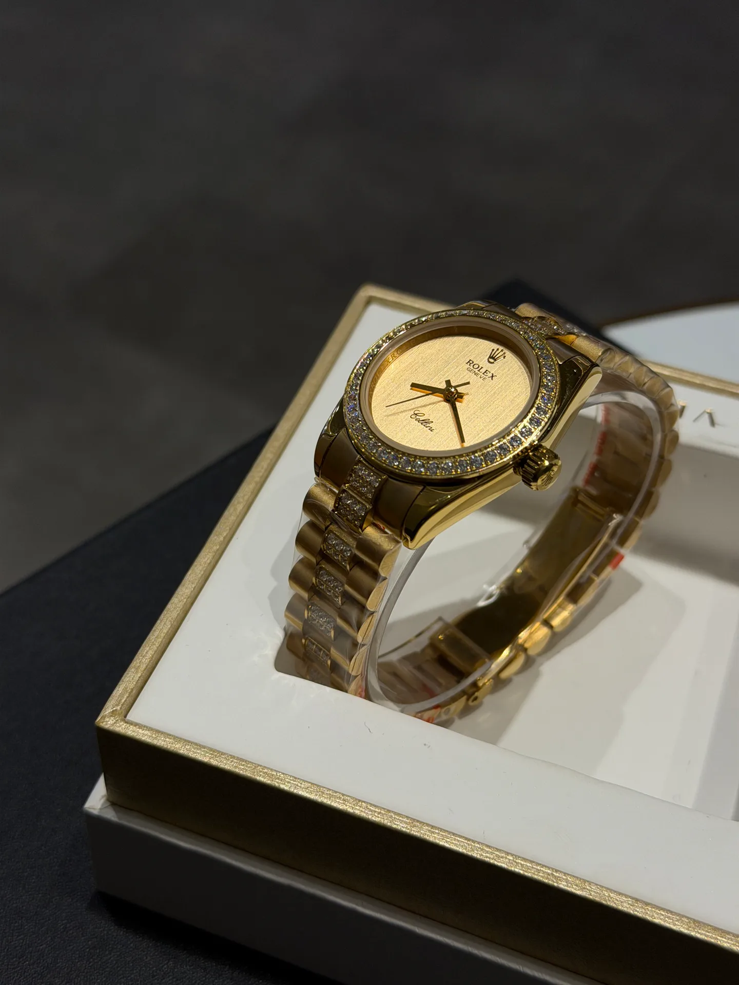 Часы Женские Rolex 11517210