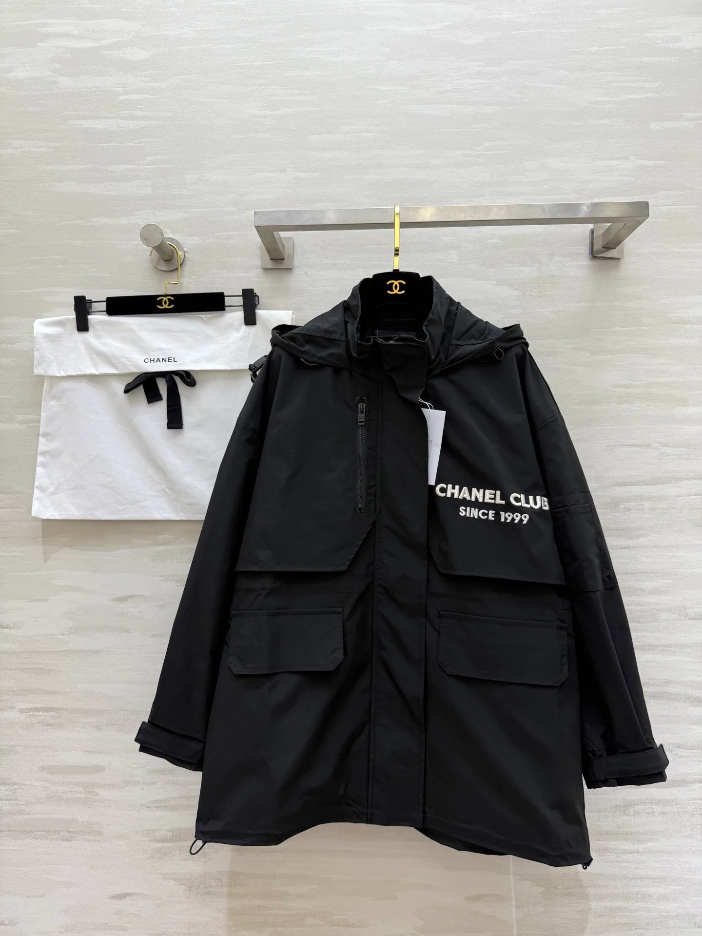 Куртки И Пуховики Мужские Chanel 10396609