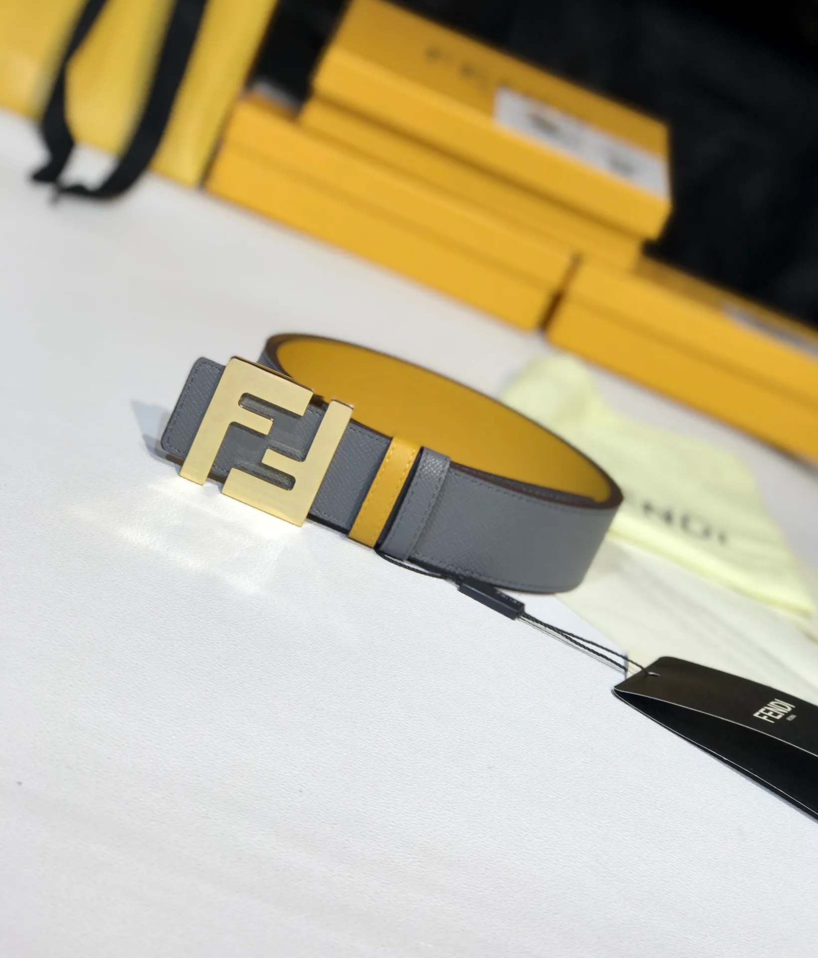 Ремни Fendi 14659336