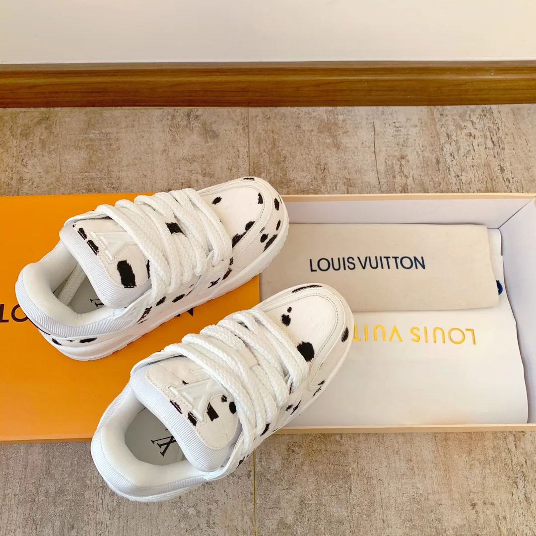 Кроссовки Женские Louis Vuitton 10234437