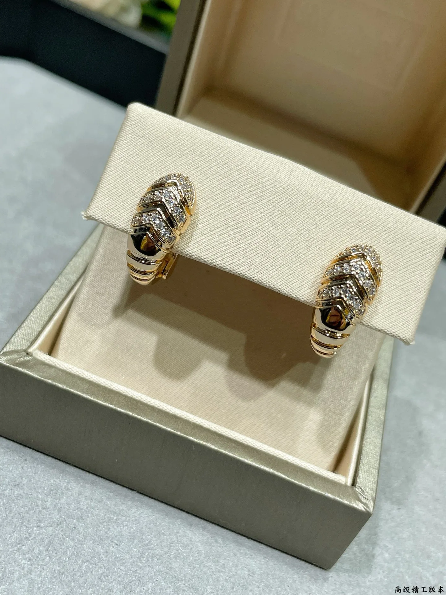 Бижутерия Bvlgari 360438