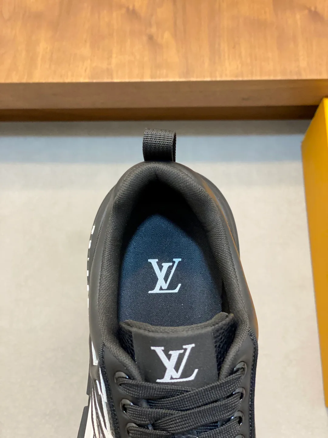 Кроссовки Мужские Louis Vuitton 11250168
