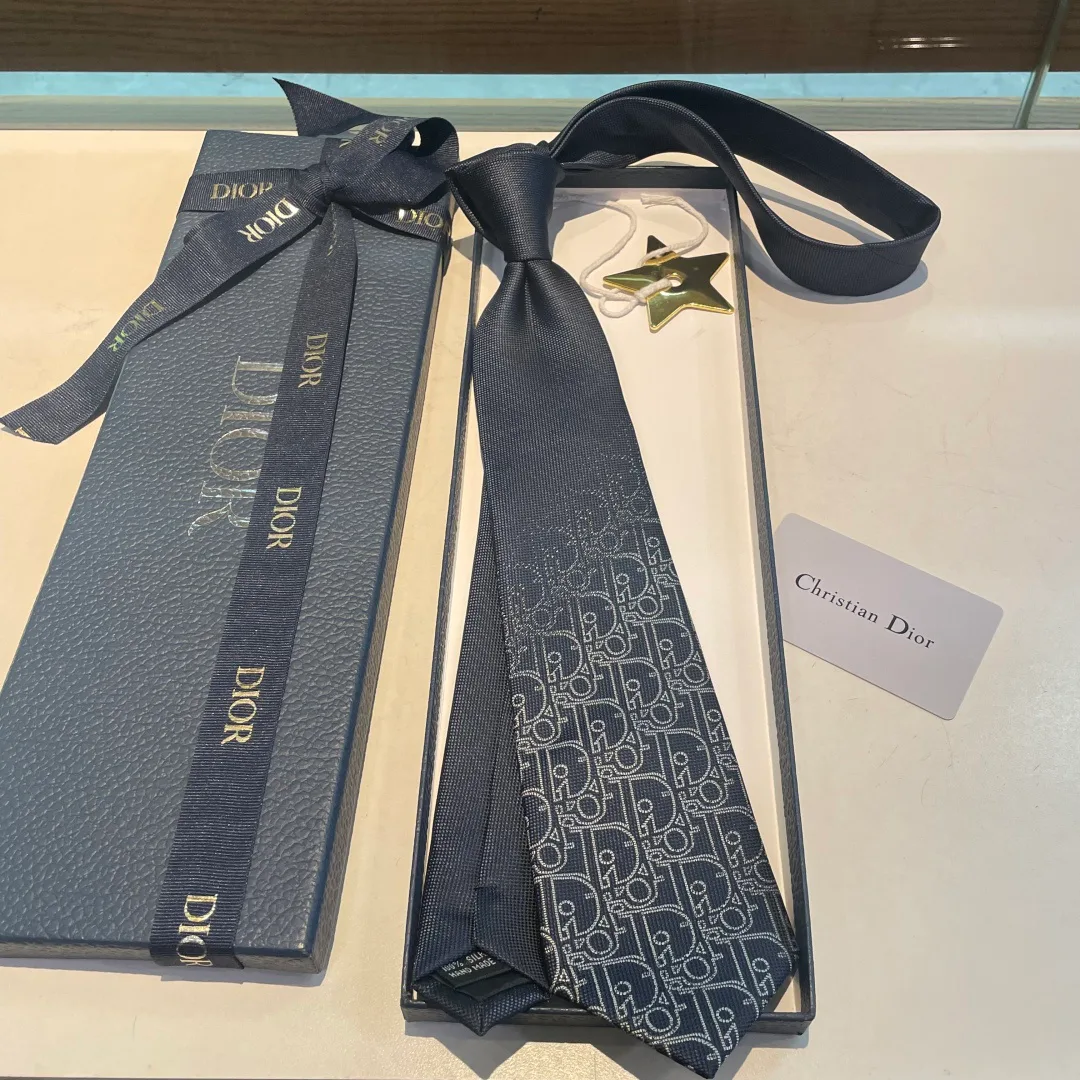 Платки Christian Dior 17448466