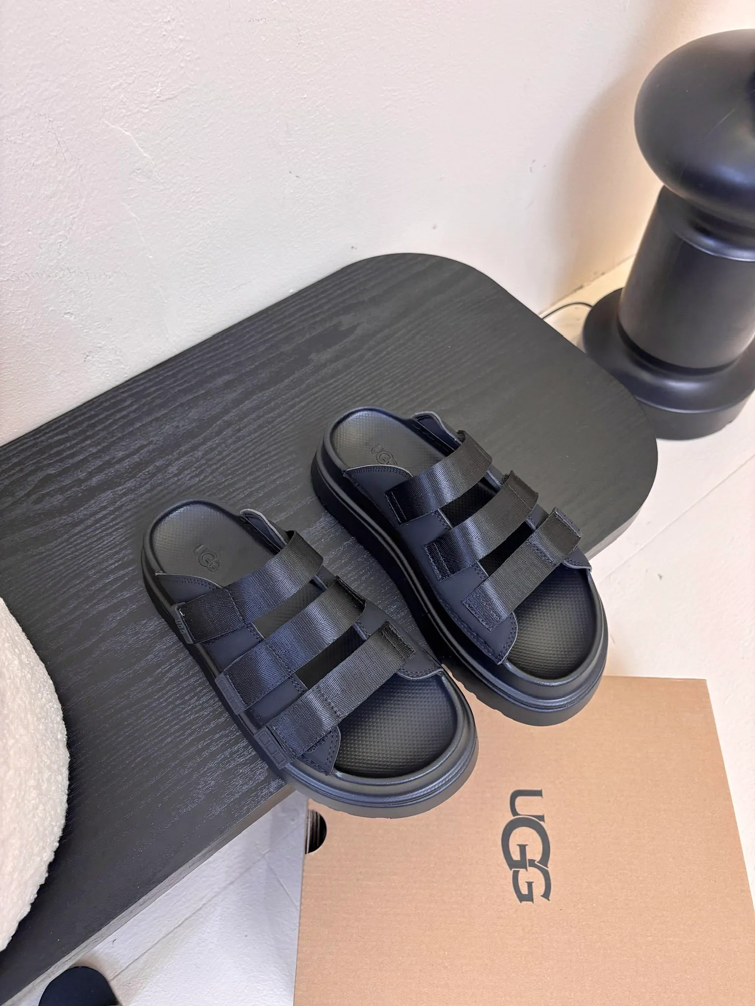 Шлепанцы Женские Ugg 302088