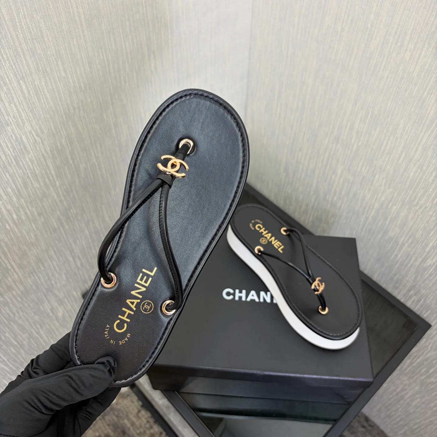 Шлепанцы Женские Chanel 13581887