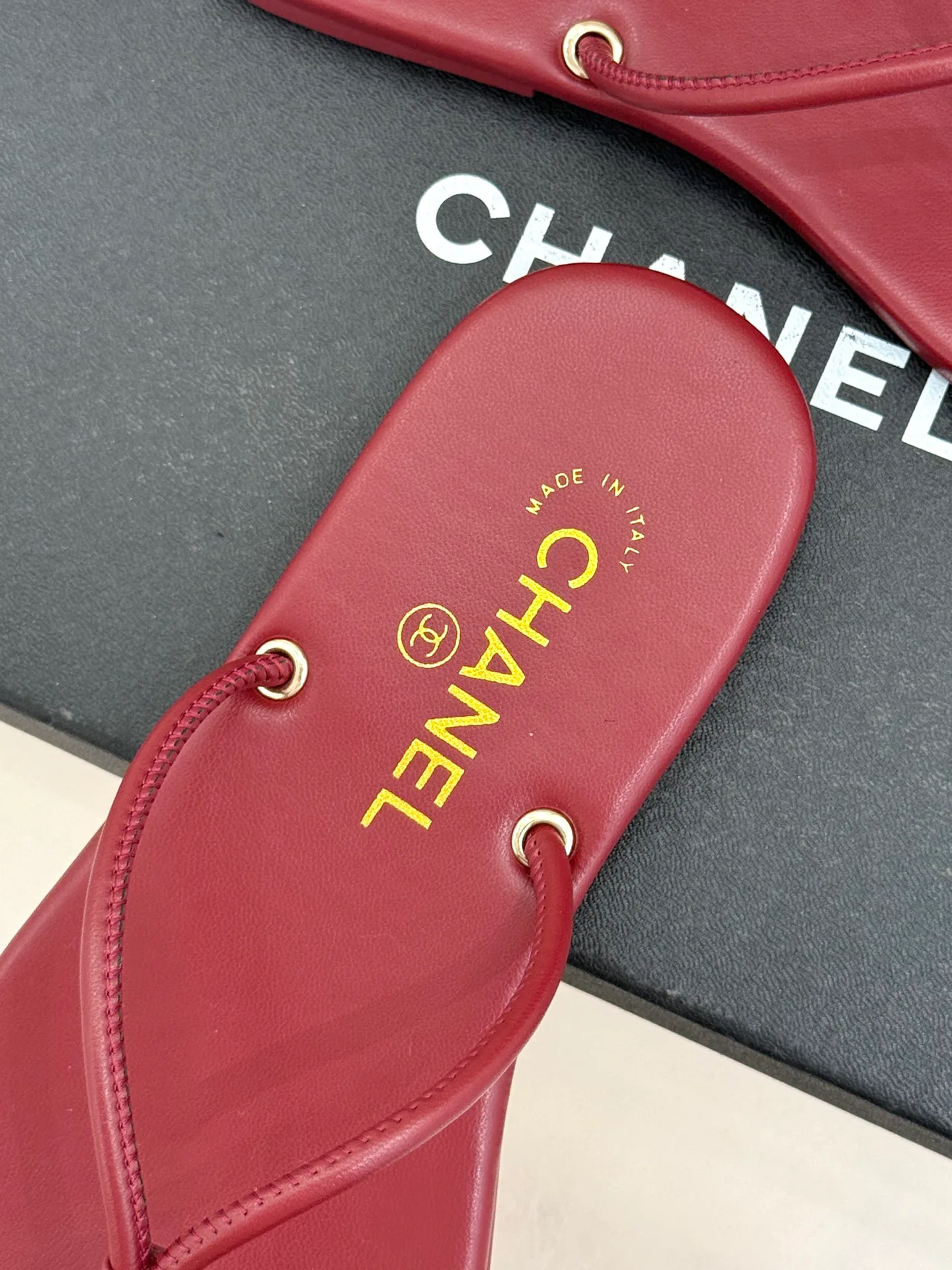 Шлепанцы Женские Chanel 11646721
