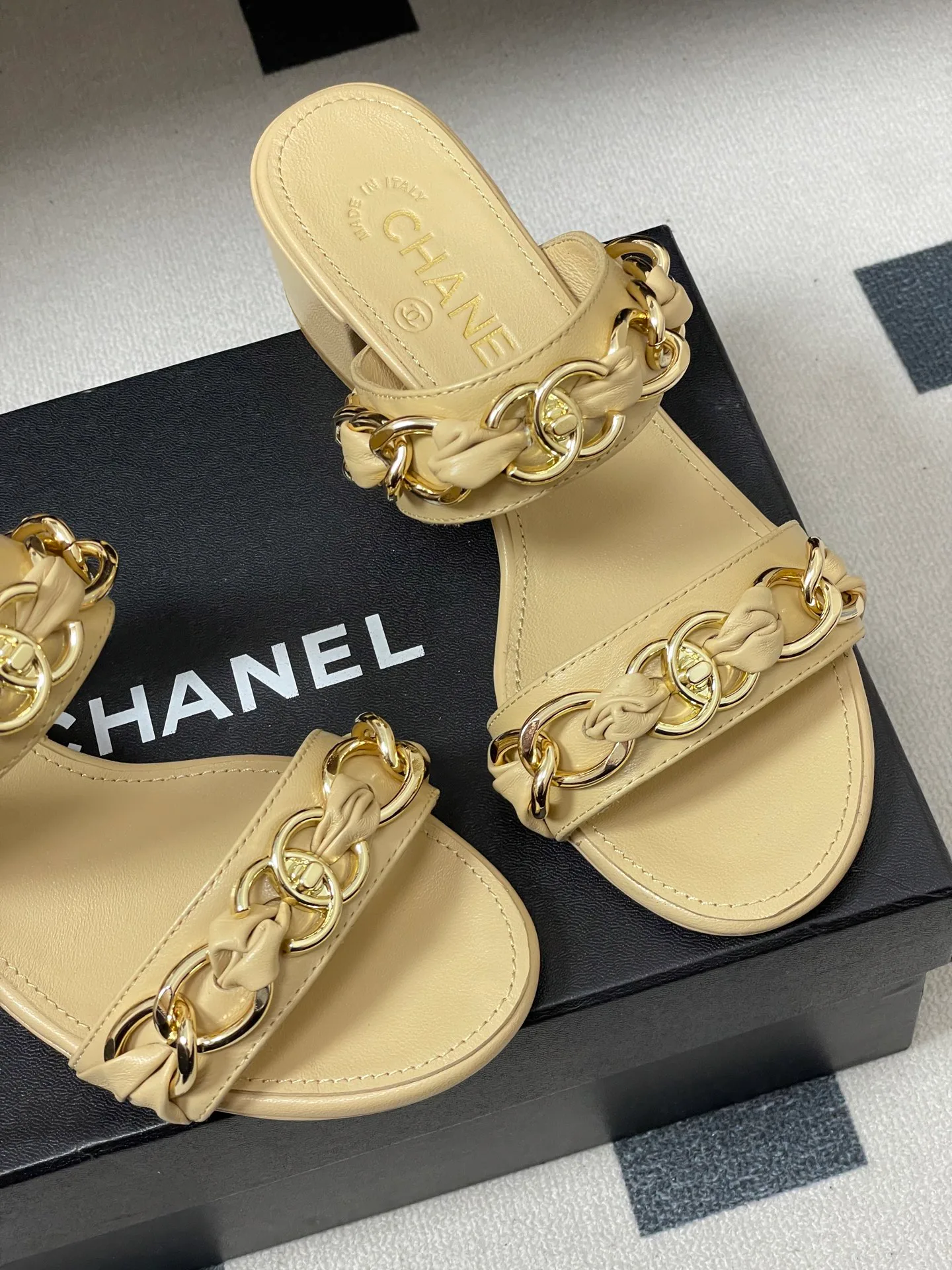Босоножки Женские Chanel 12810841