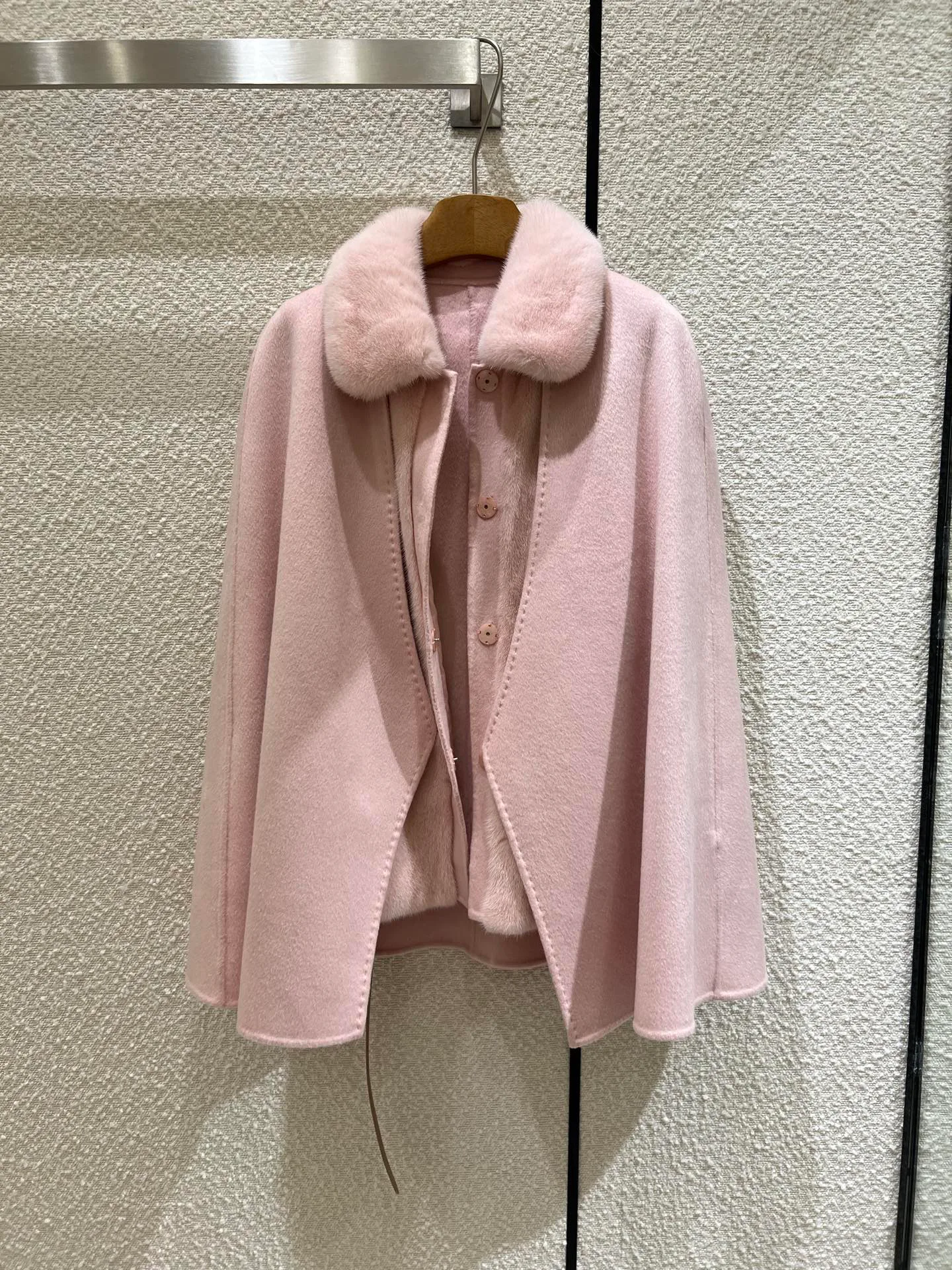 Пальто Женские Loro Piana 19779144